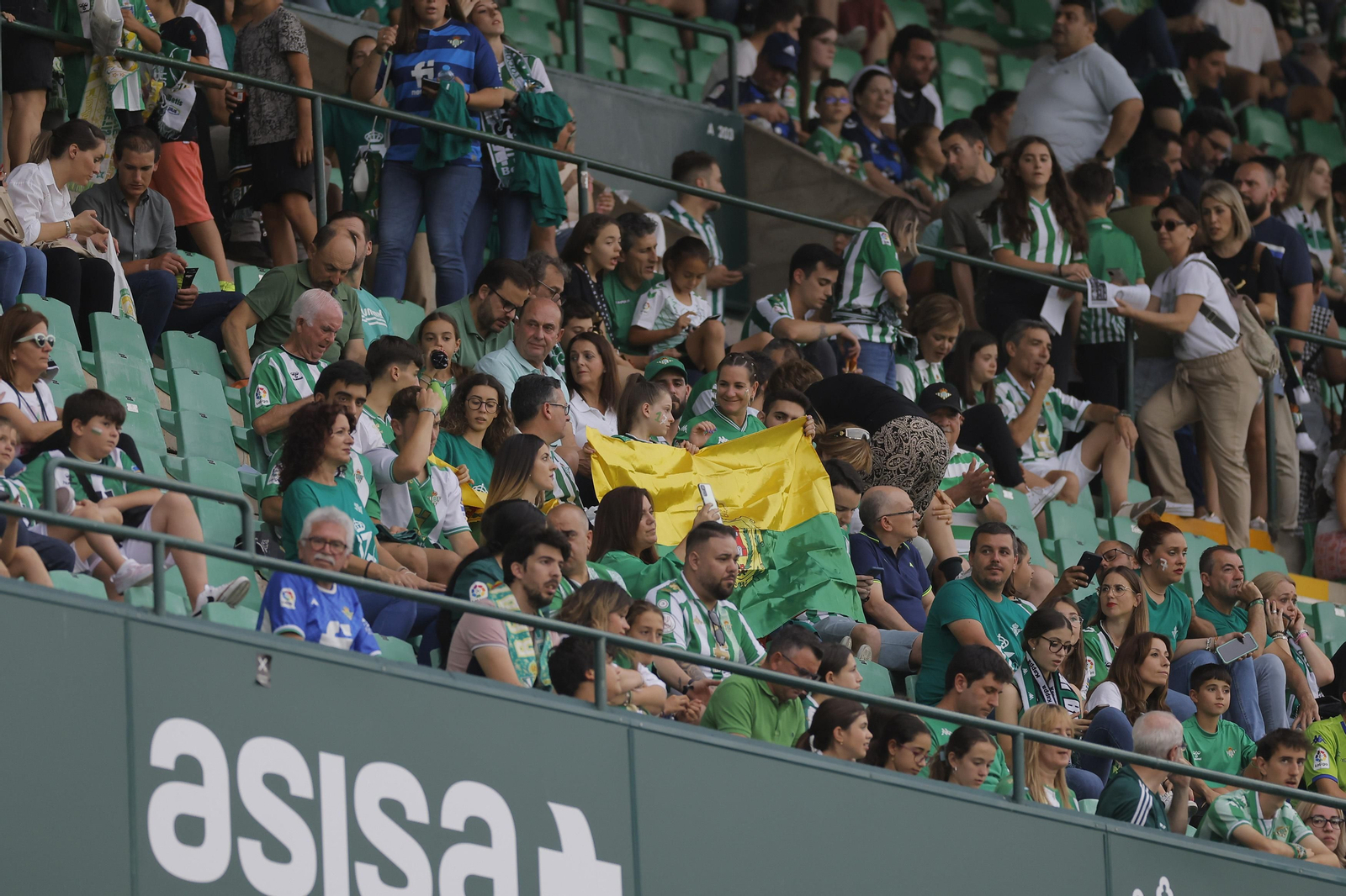 Búscate en las fotos de la despedida de Joaquín