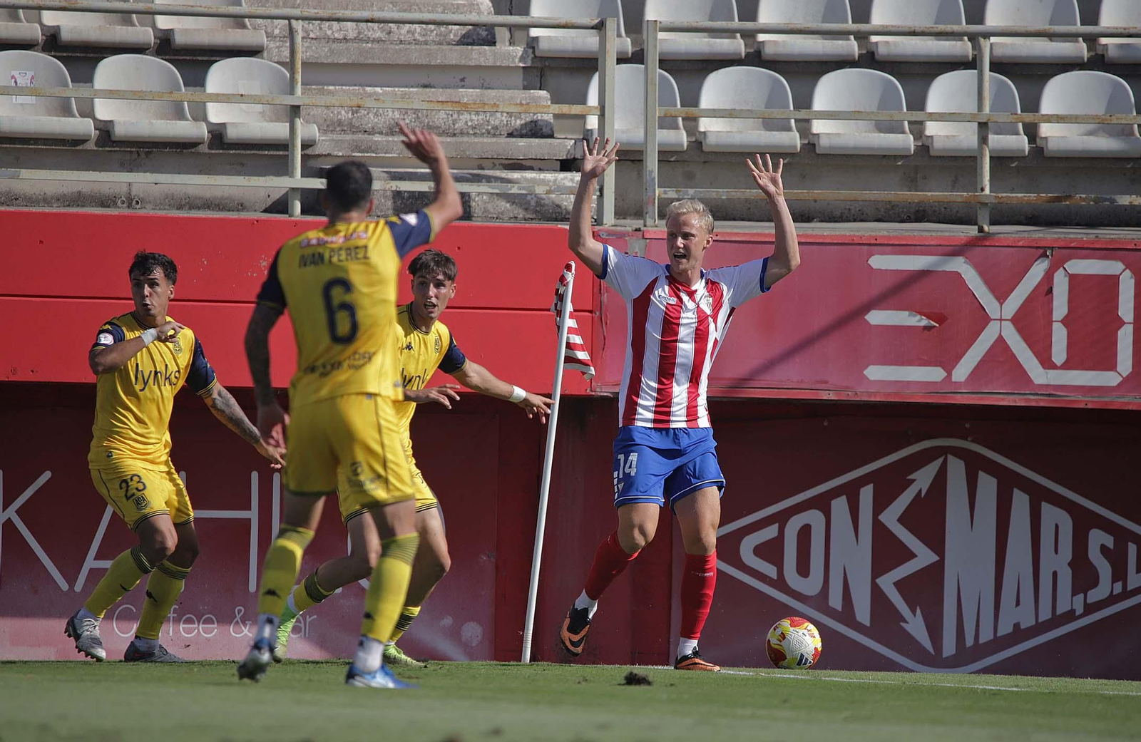 Las mejores fotos del Algeciras - Alcorcón de Primera Federación