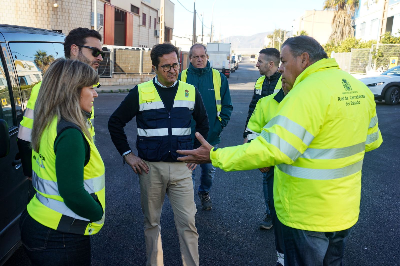 El equipo de gobierno de El Ejido visita las mejoras en el polígono industrial La Redonda.