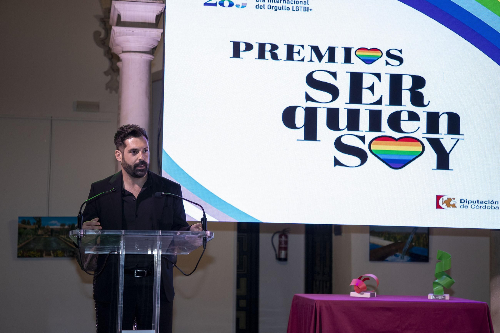 Gala de entrega de los premios Ser Quien Soy al colectivo LGTBI en Córdoba