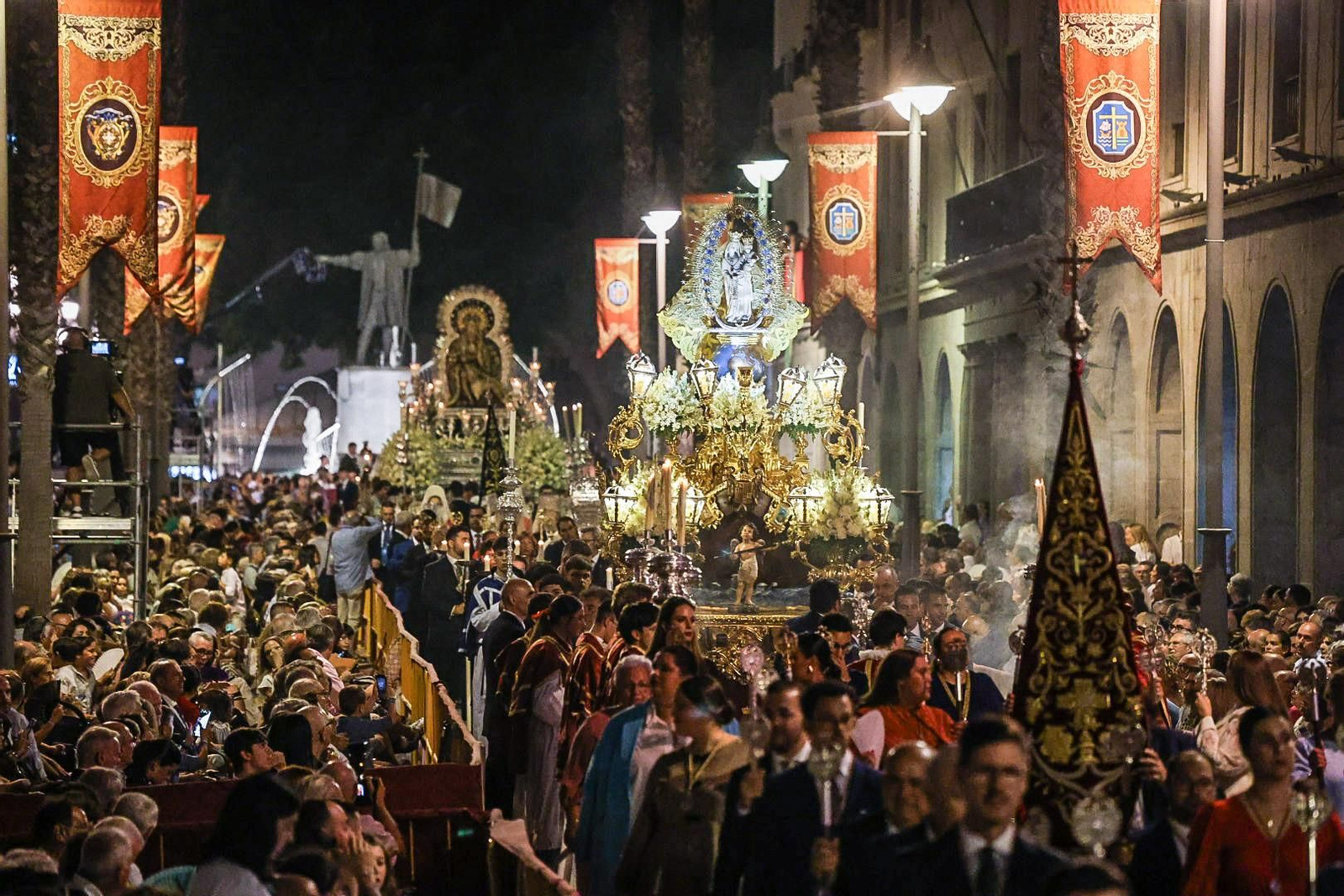 Las mejores imágenes de la Procesión Magna Mariana