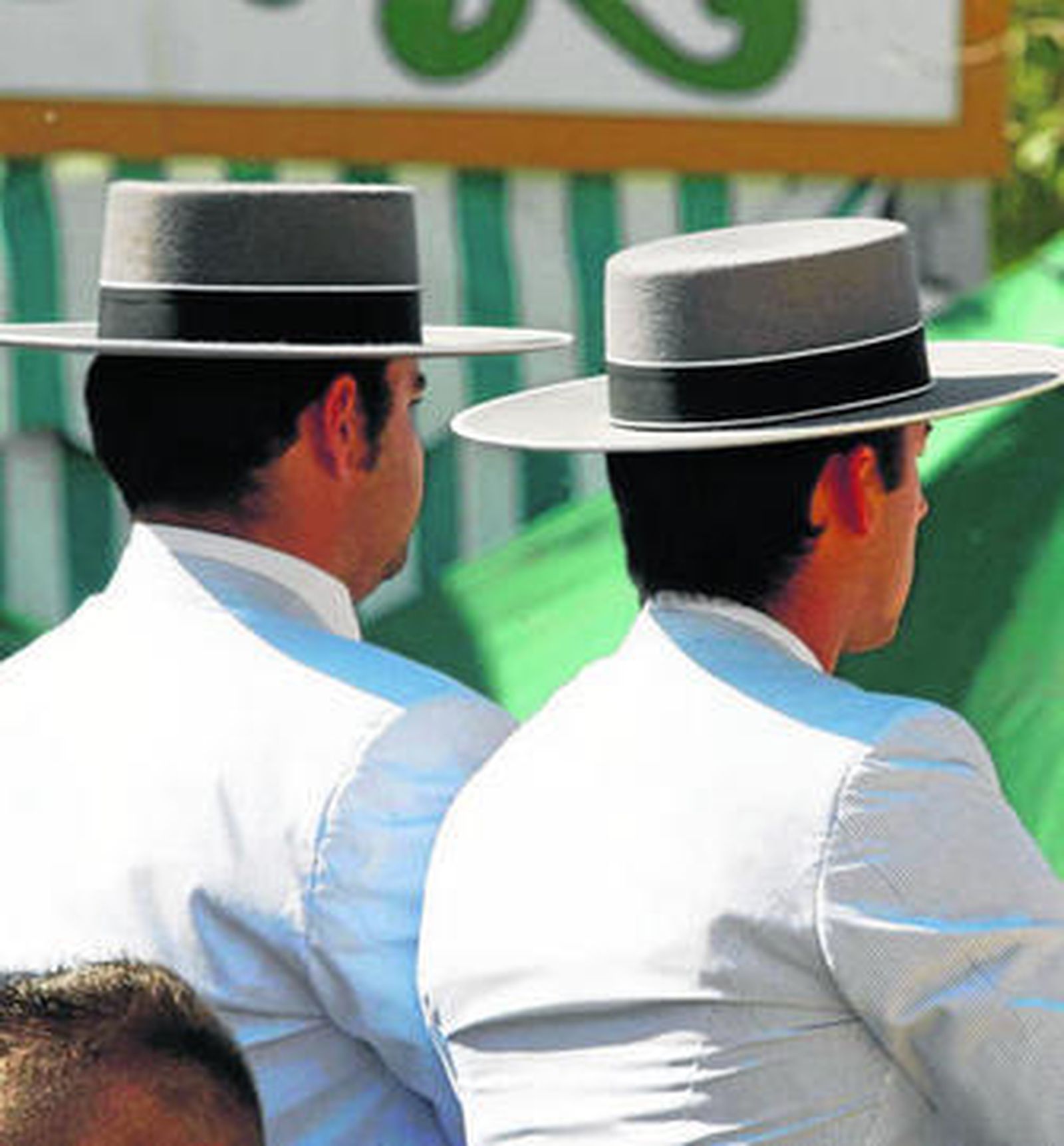 La vestimenta del paseo de caballos es algo que se cuida mucho en la nueva ordenanza.