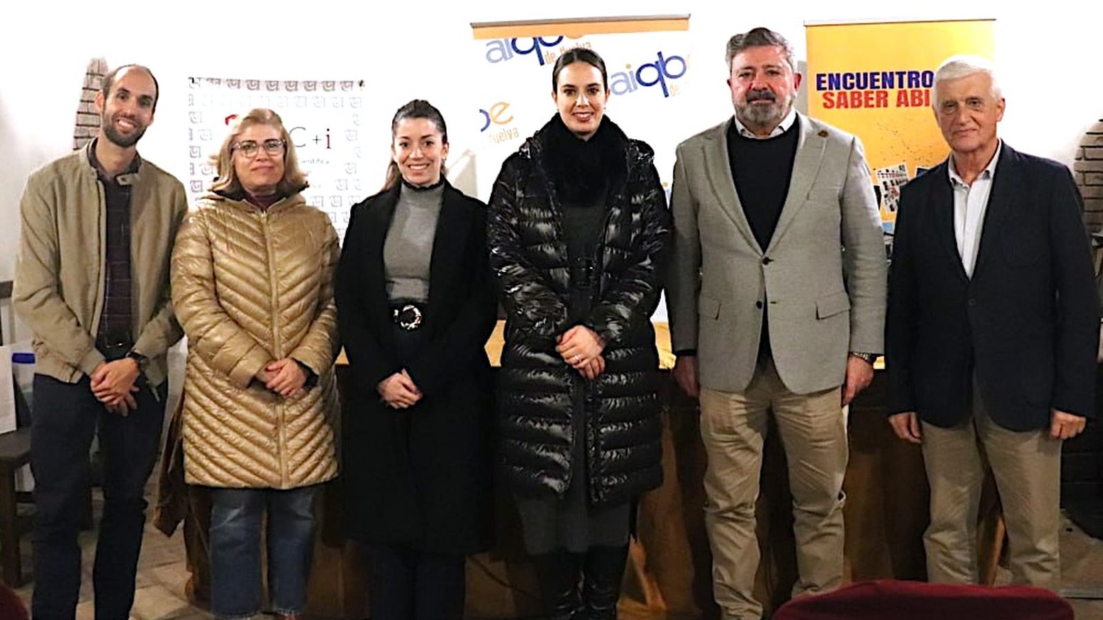 Foto de familia de los ponentes en la última edición de los 'Encuentros de Saber Abierto'.