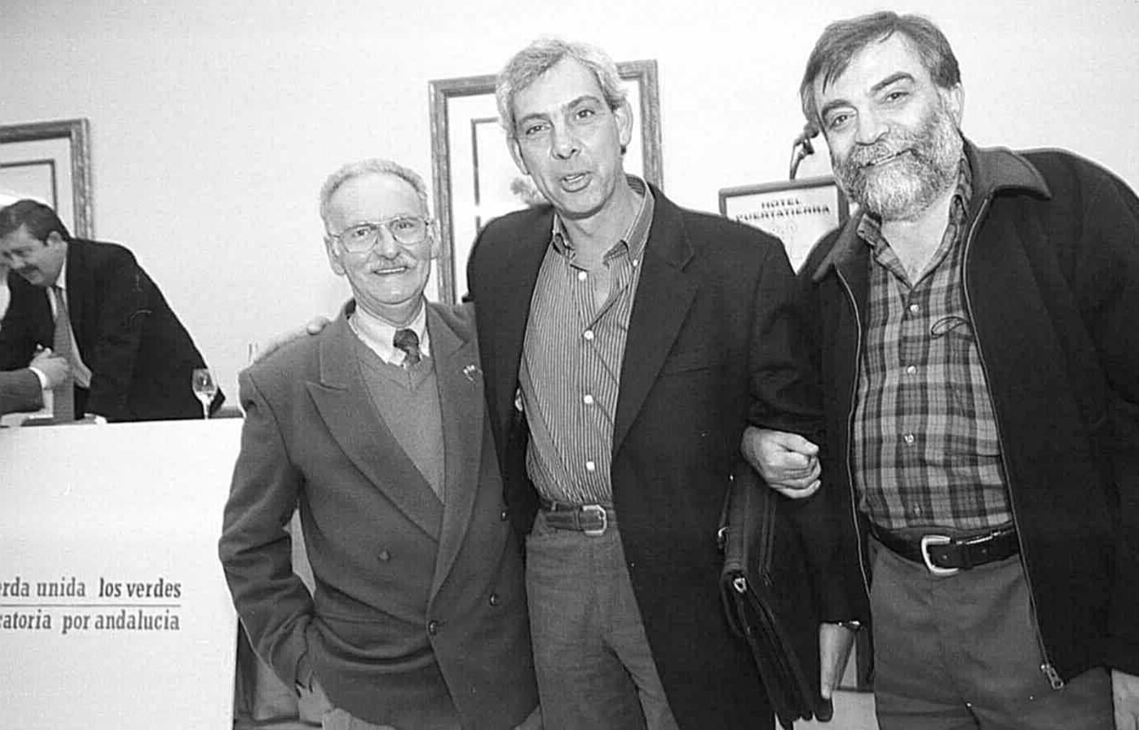 Un acto de Izquierda Unida con Leopoldo Martín (derecha) junto a Jesús Gargallo y José Mena.