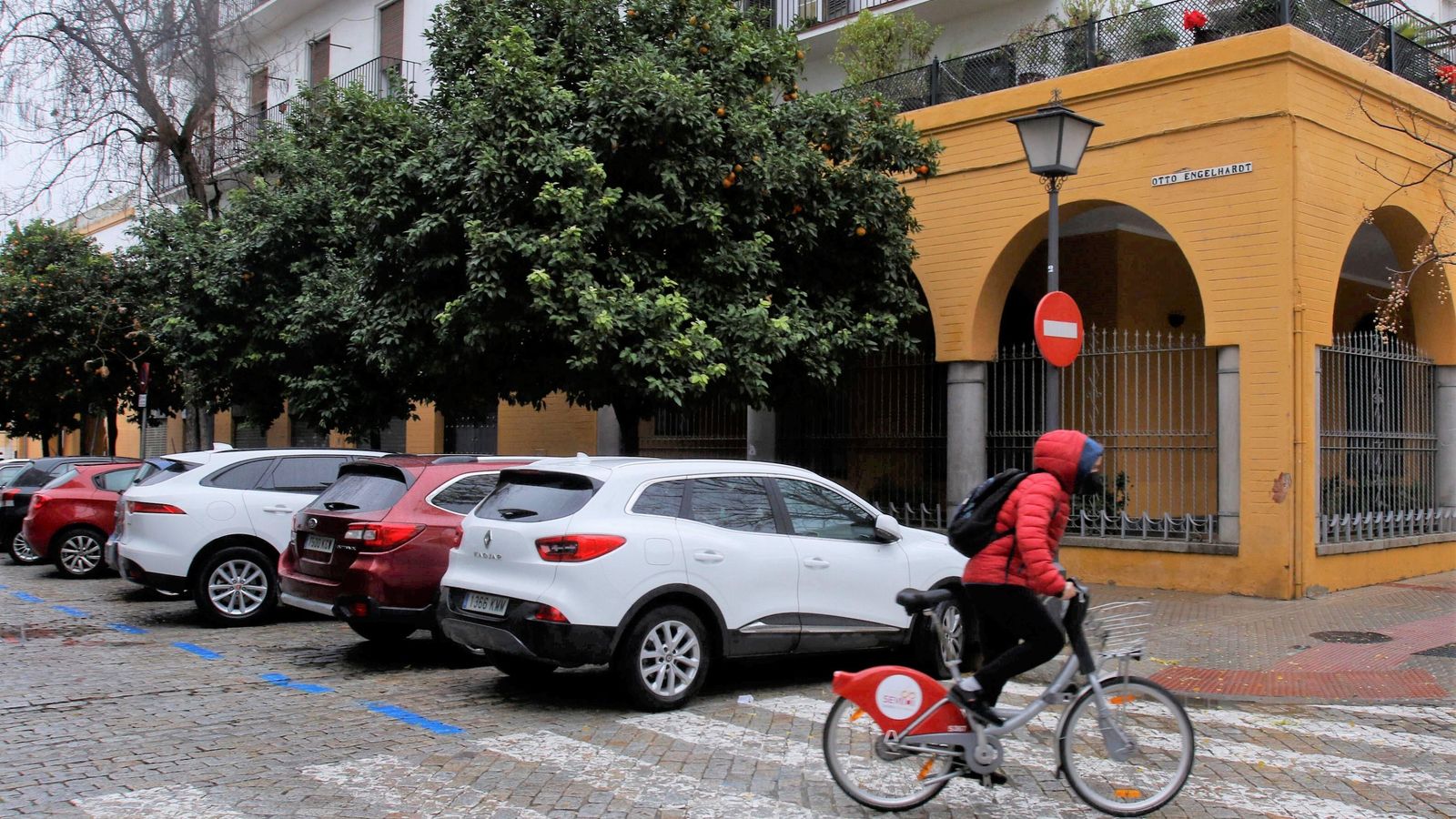 La calle rotulada en 2018 con el nombre de Otto Engelhardt, junto a la estación de autobuses del Prado.