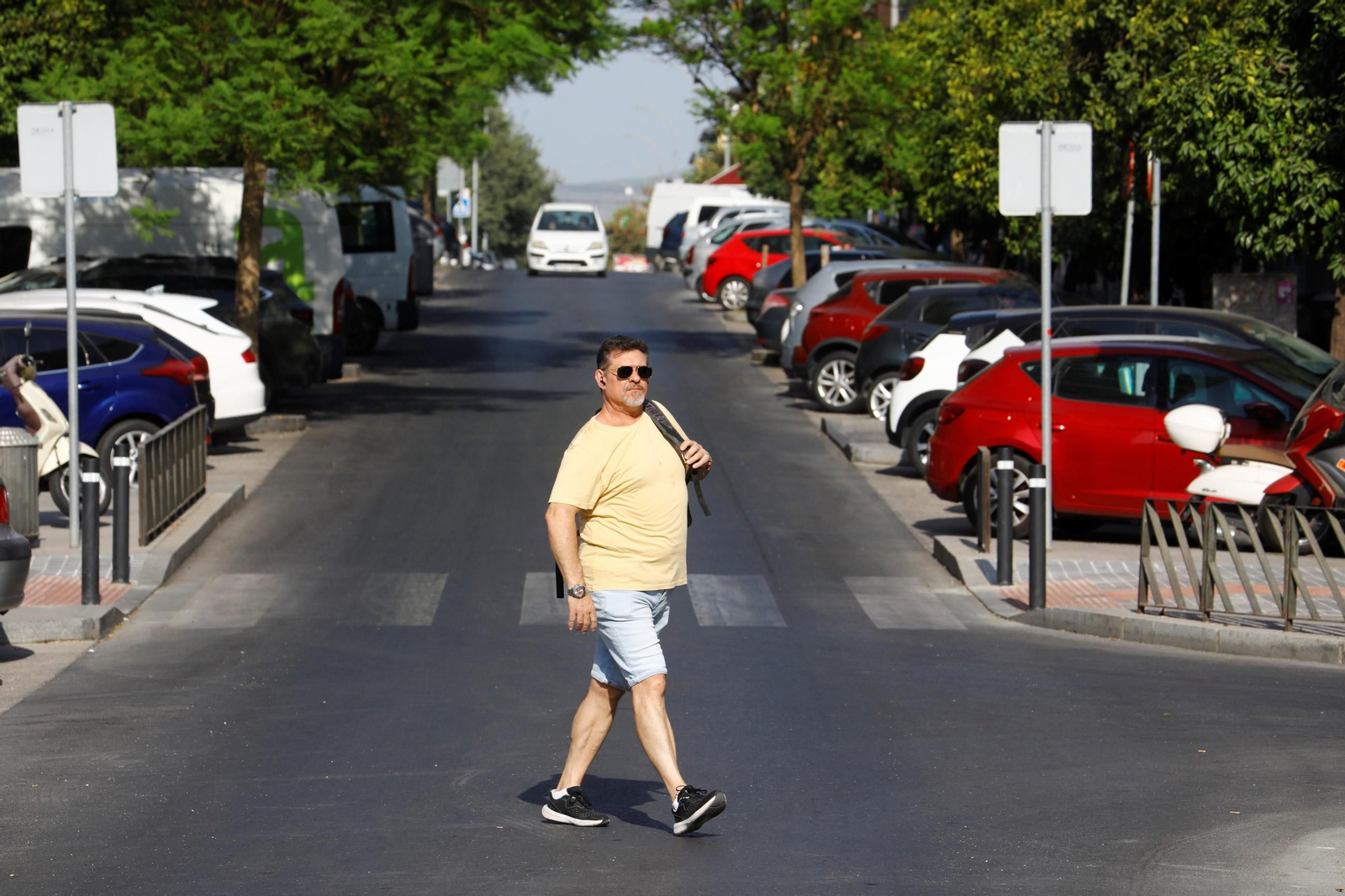 Un paseo por el barrio de Fátima una mañana de verano en Córdoba, en imágenes