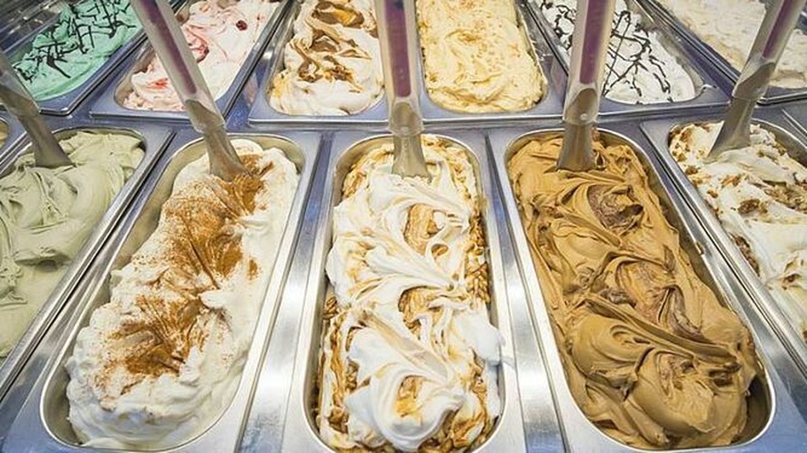 Mostrador de una heladería gaditana.