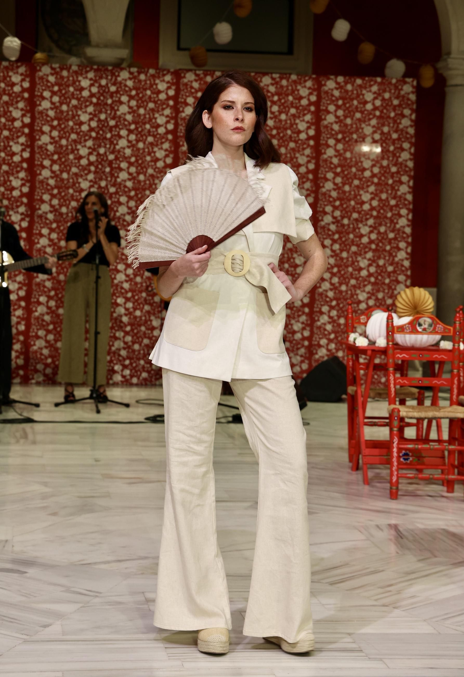 Desfile moda andaluza "Cajasol de moda"