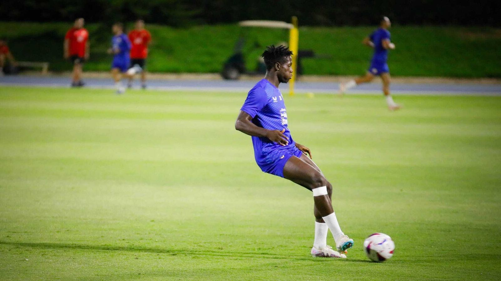 Marciano durante el entrenamiento nocturno