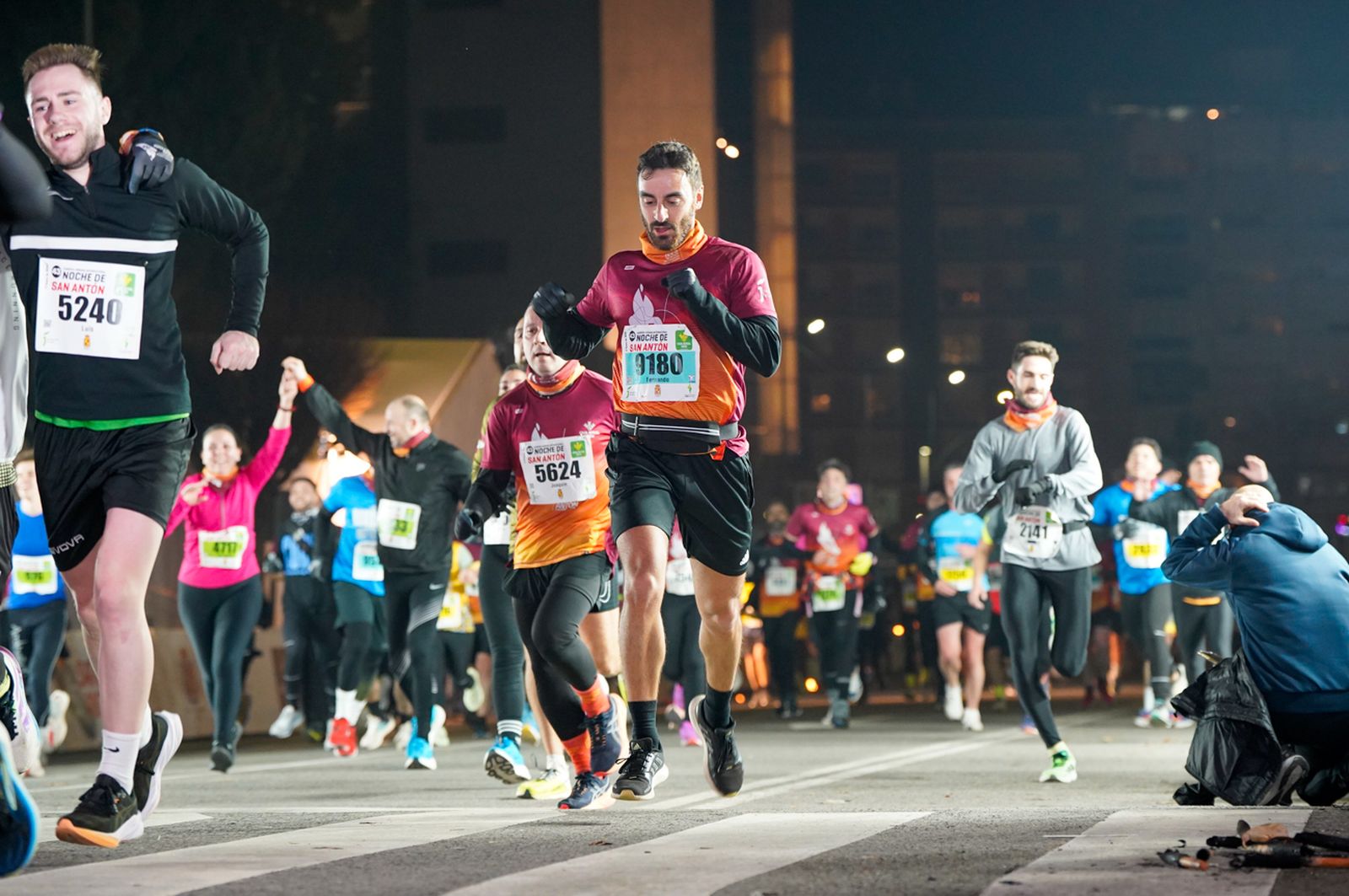 En imágenes: búscate en tu llegada a meta de la Carrera de San Antón 2026 (15)