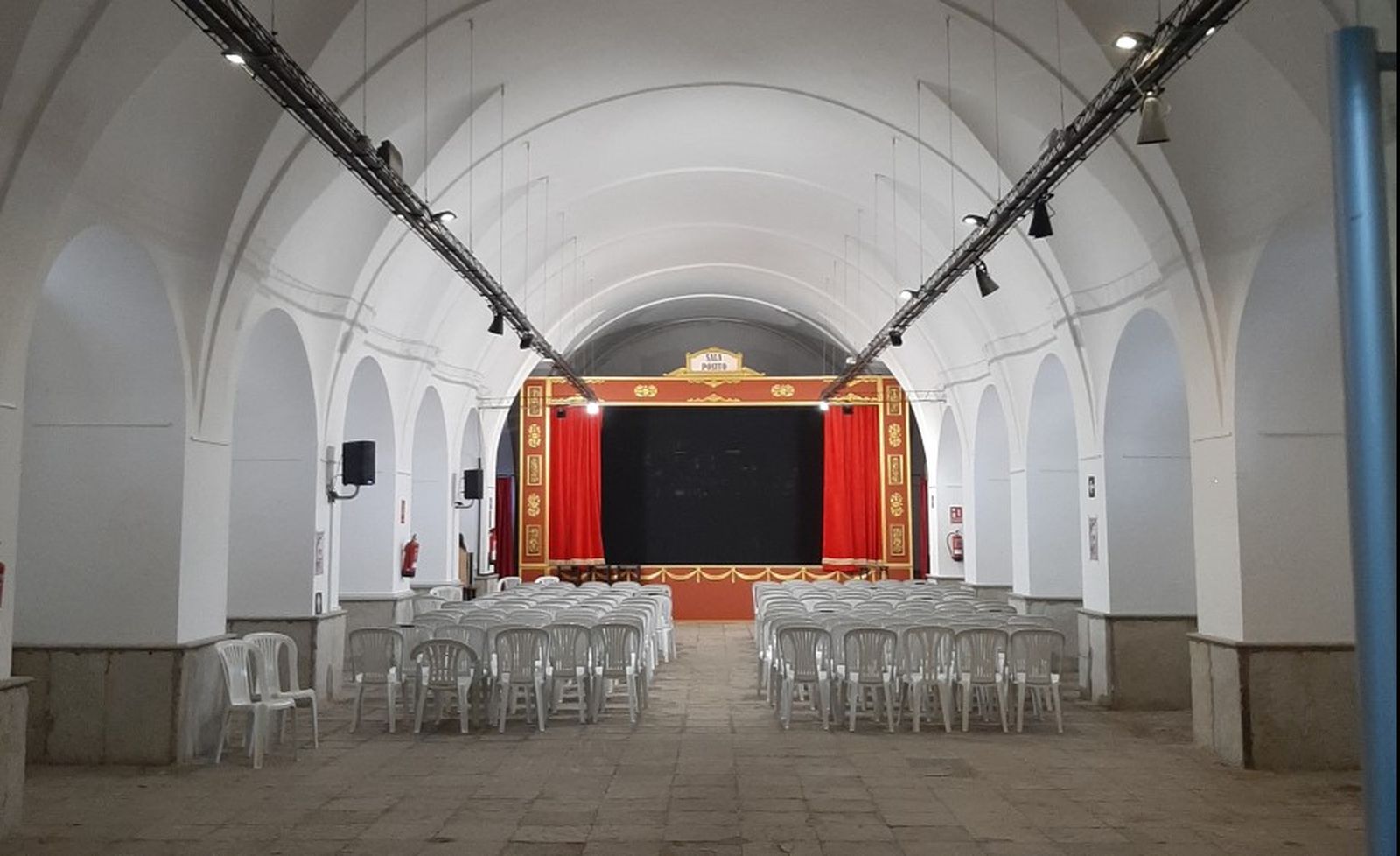 Interior del Pósito de Los Barrios.