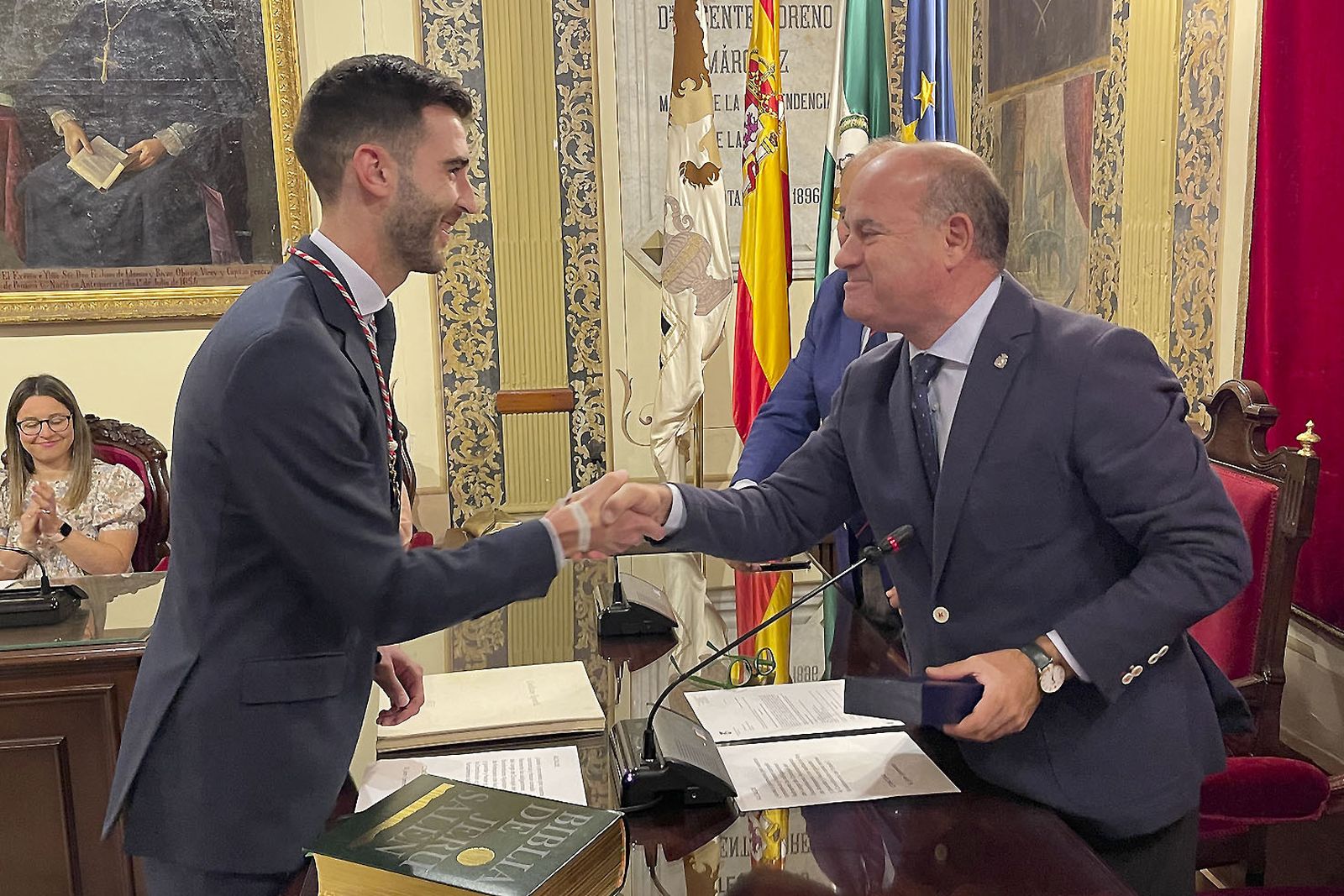 Toma de posesión del nuevo concejal de Antequera.