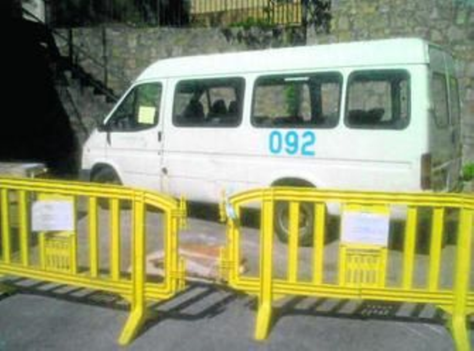 Imagen del furgón del que el SIP denuncia sus deficiencias.