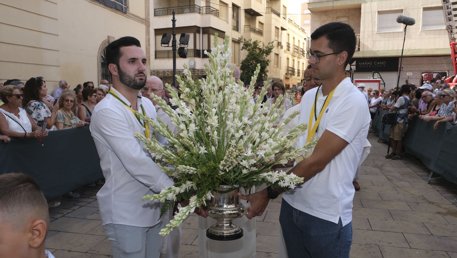 La ofrenda a la Virgen del Mar en imágenes