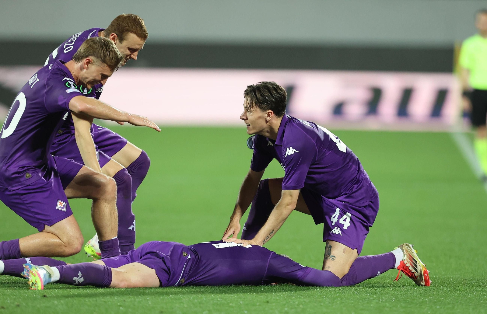 Las fotos del Fiorentina-Betis de la Conference League