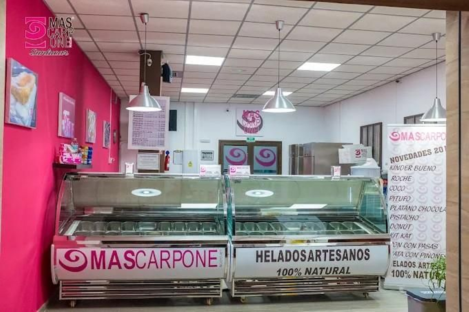 Heladería Mascarpone, avenida de la Calzada Duquesa Isabel, 16. Heladería Mascarpone, avenida de la Calzada Duquesa Isabel, 16.