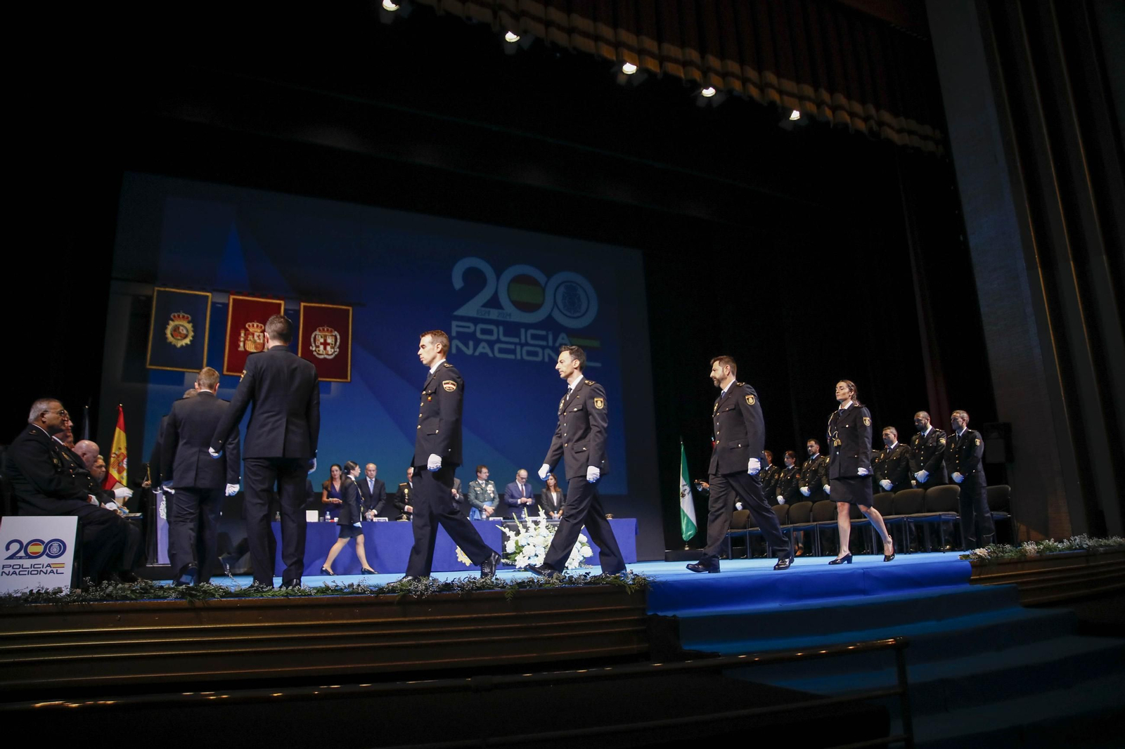 Las imágenes de la celebración del Patrón de la Policía Nacional en Almería, los Santos Ángeles Custodios