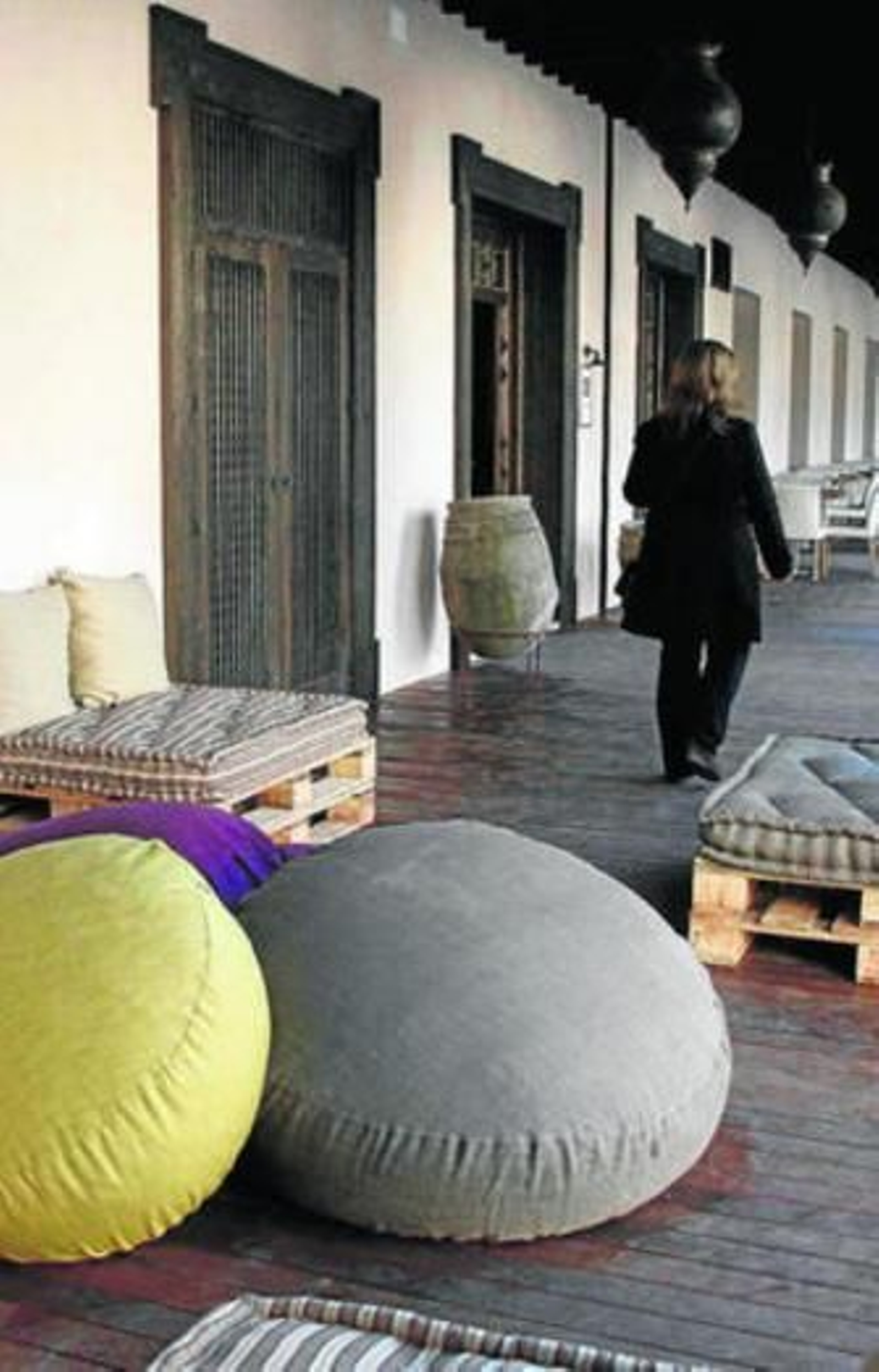 Terraza del hotel con encanto y termas árabes de la Plaza Vieja.