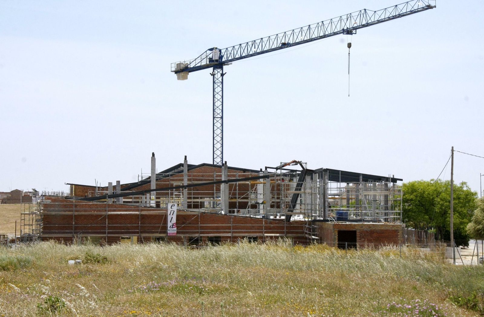 Imagen de los trabajos realizados durante la construcción del centro de salud Ángel Salvatierra.
