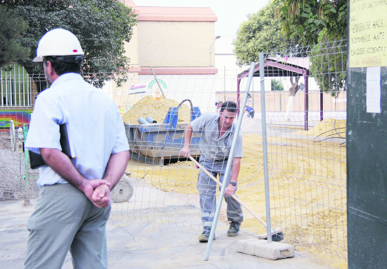 Imagen de archivo de obras en un colegio de Sevilla.