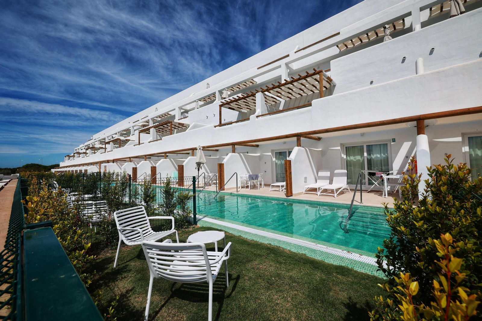 Inauguración oficial del hotel Punta Candor Suites en Rota