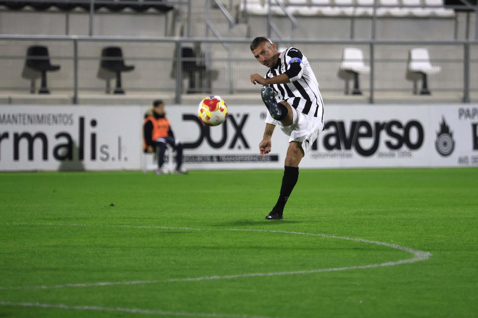 Las fotos del homenaje al ex jugador de la Balona Edu Mena en La Línea
