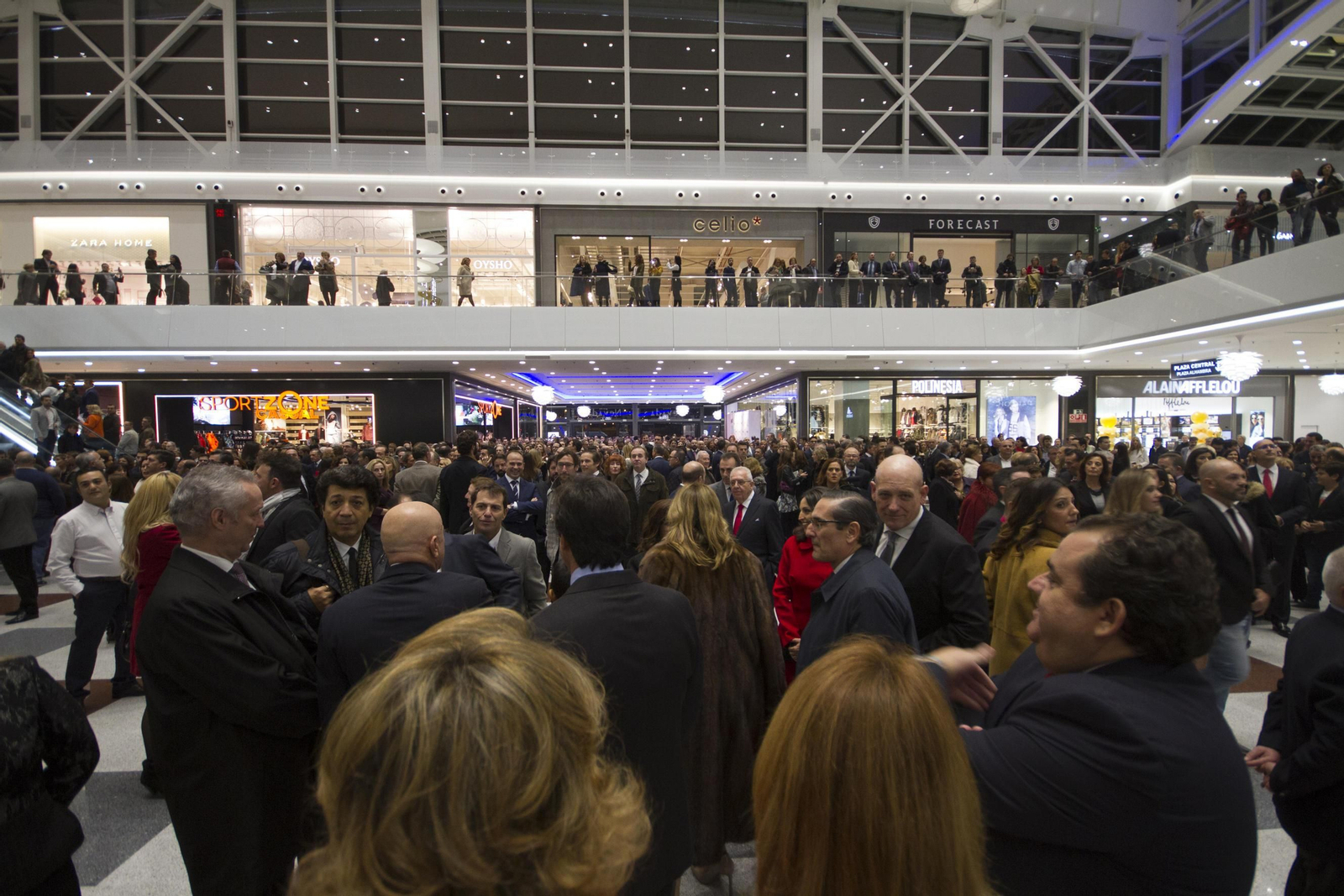 Fiesta en Granada por la apertura del Nevada