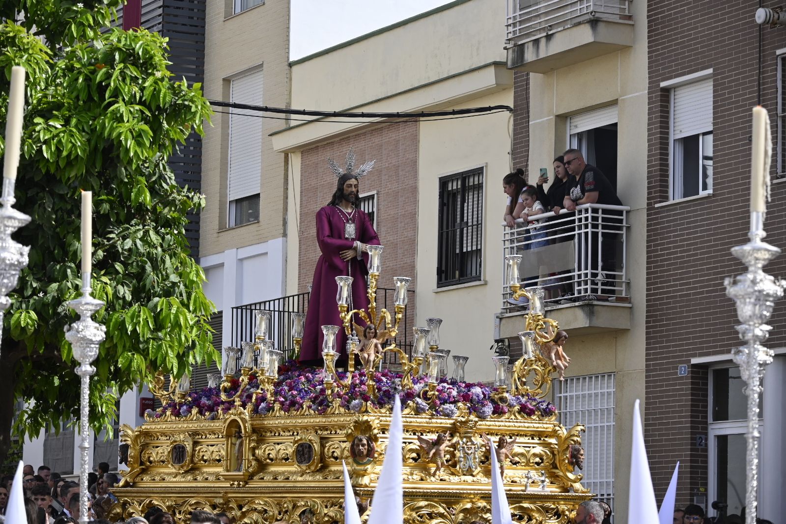 Lunes Santo, Hermandad del Cautivo
