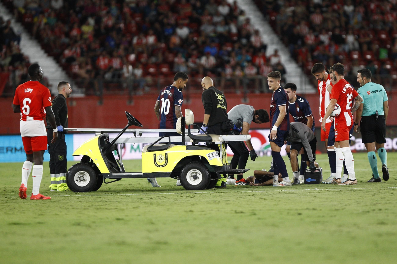 Las imágenes del partido de fútbol U.D. Almería-S.D. Eibar