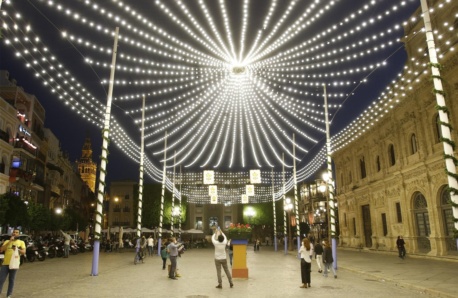 Alumbrado de Feria en San Francisco y el Salvador