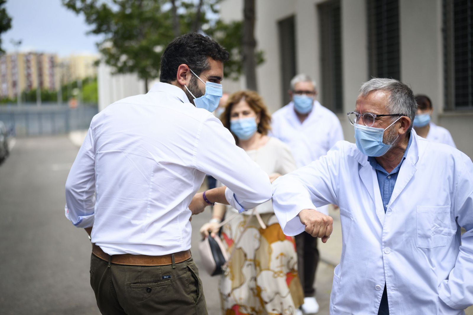 Visita del alcalde de Almería al Centrro Municipal de Acogida.