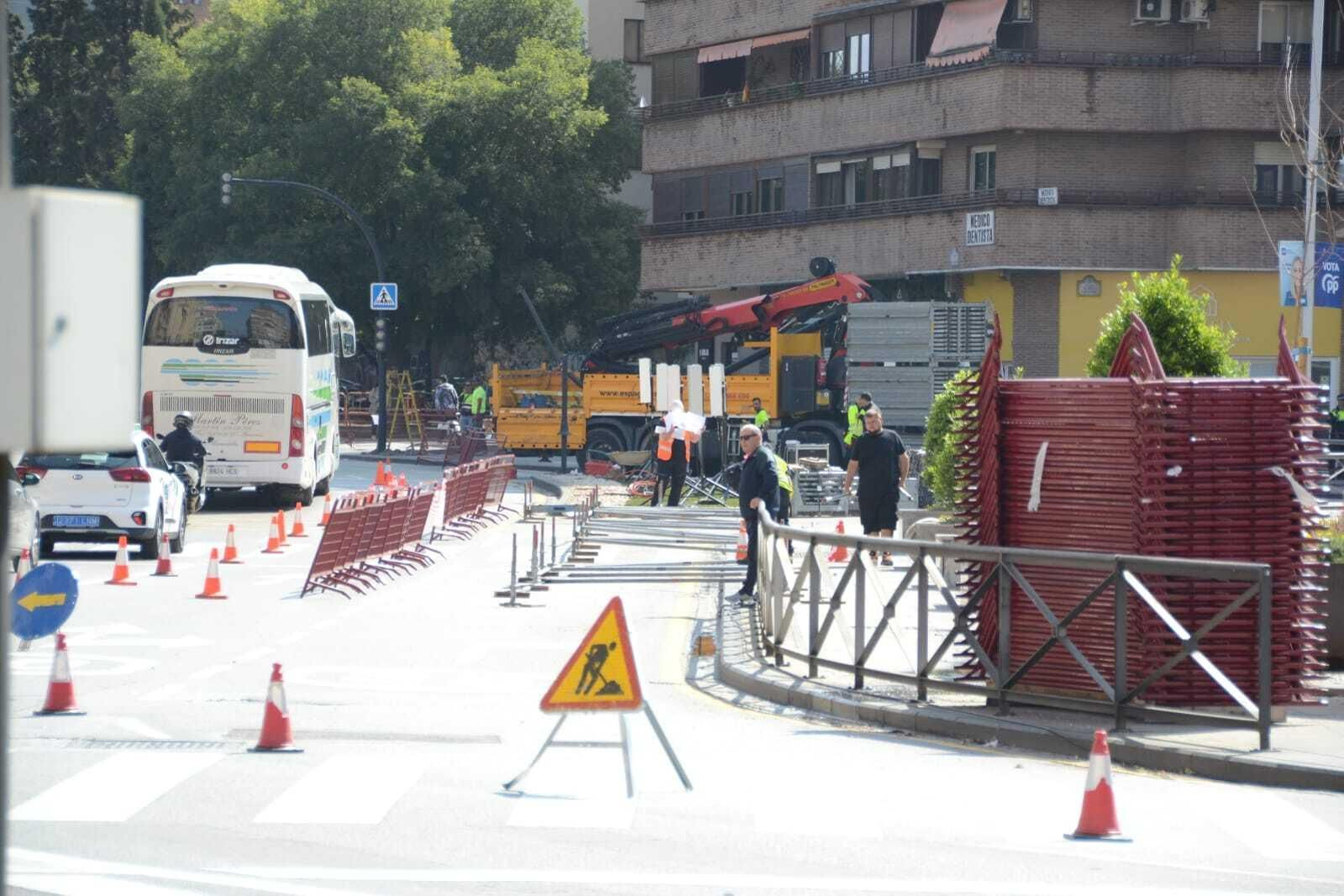 Así se prepara la zona del desfile de las Fuerzas Armadas