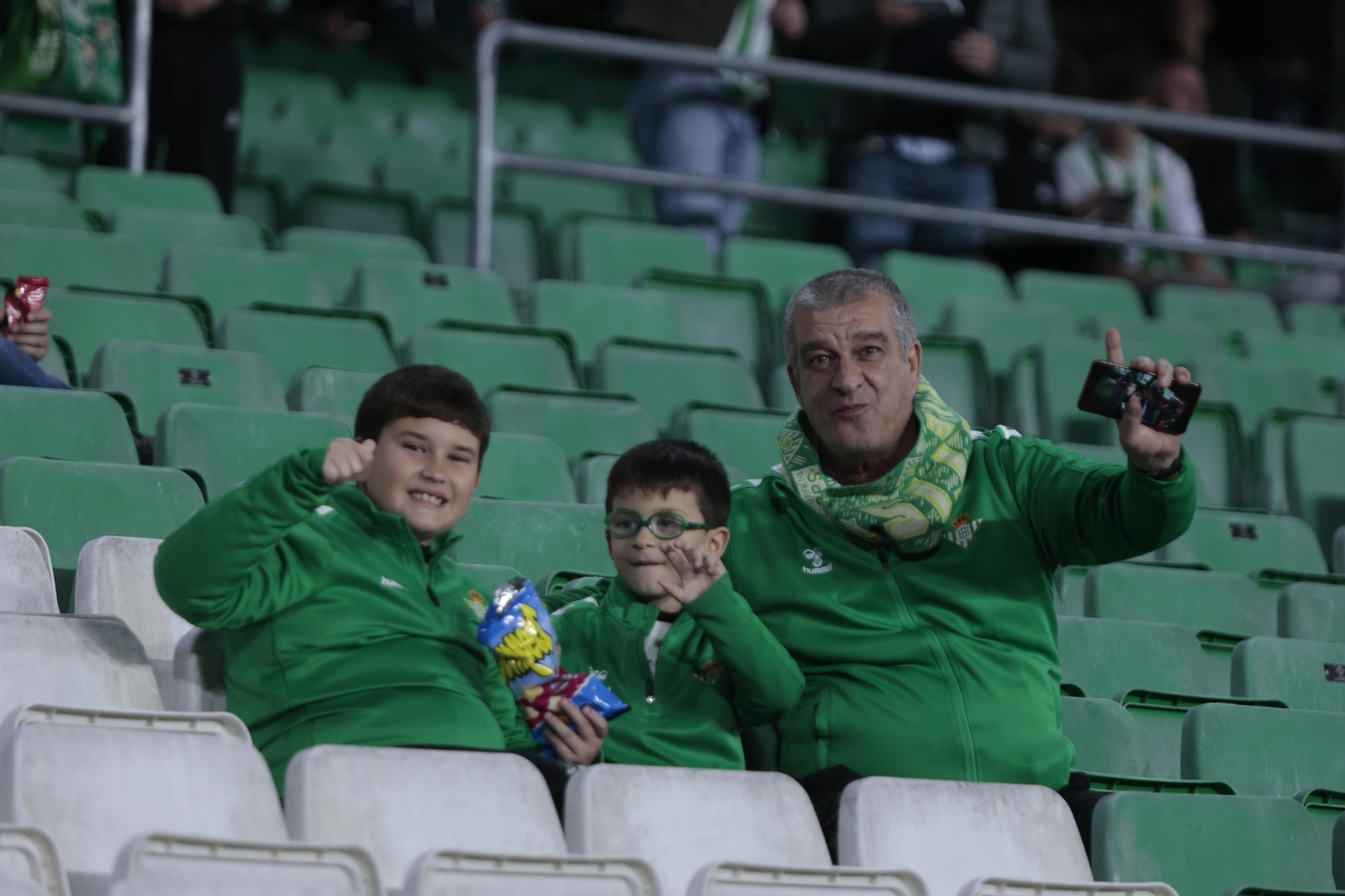 Búscate en las gradas del Villamarín