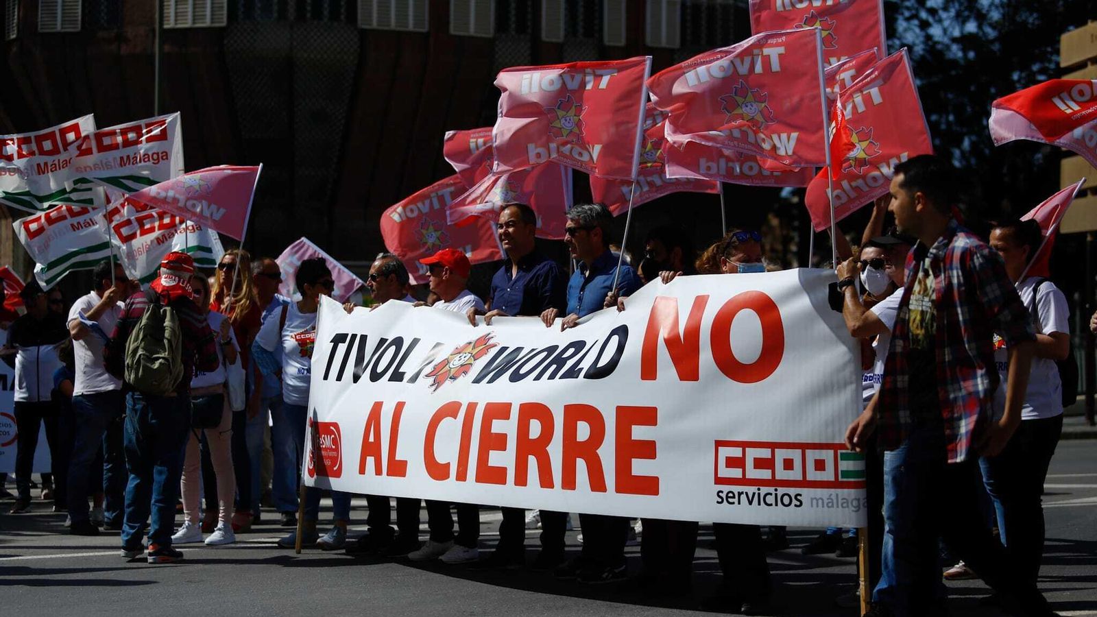 Un grupo de protesta contra el cierre del Tívoli World.
