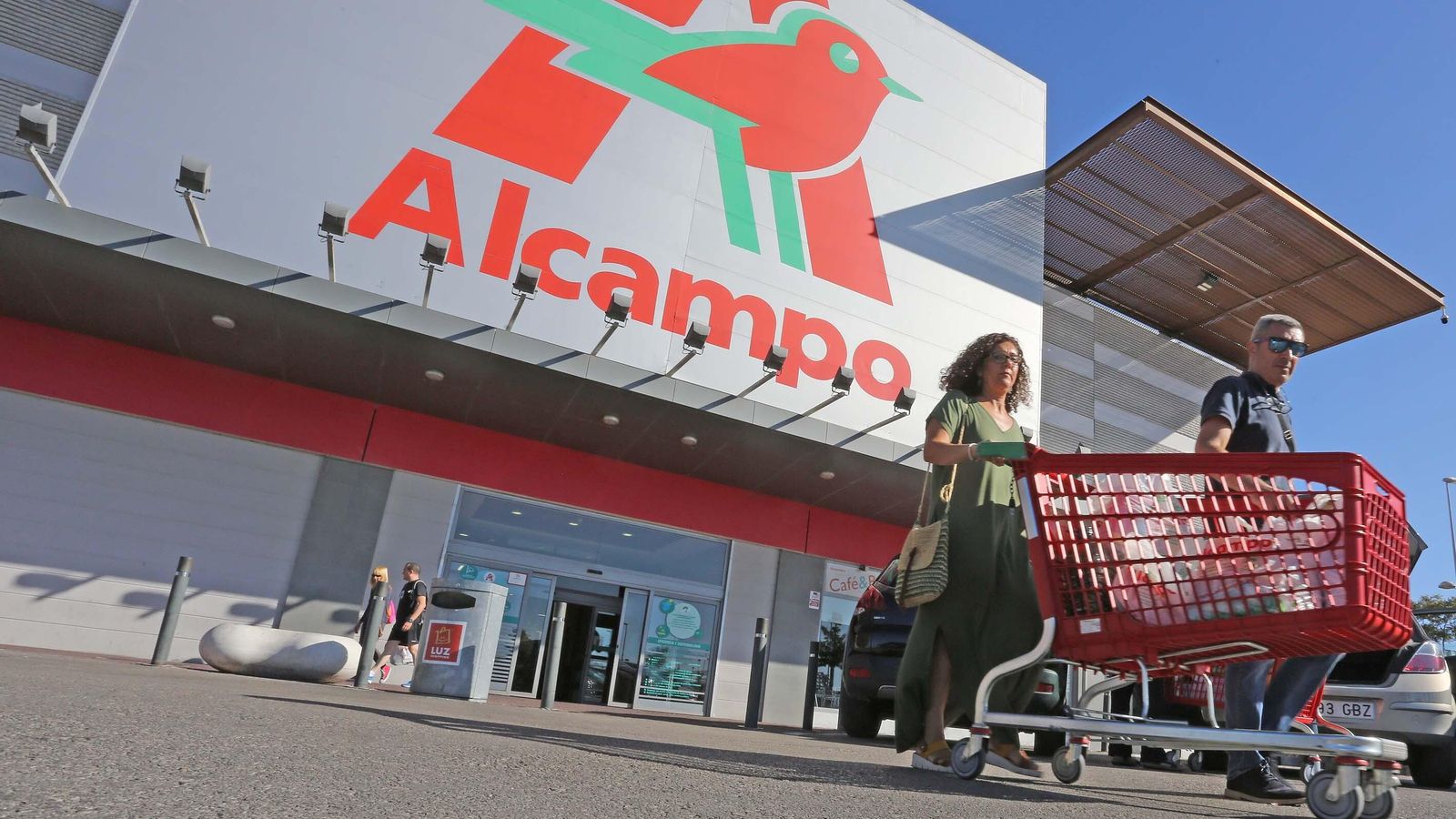 Una de las tiendas de Alcampo en Andalucía