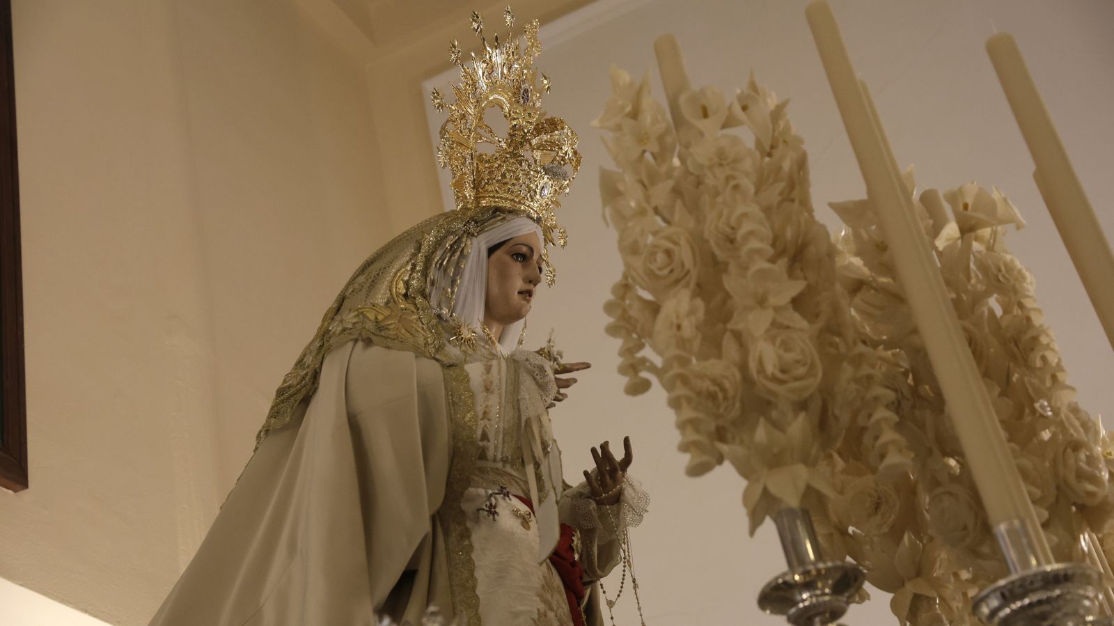 Preparativos en las iglesias de Algeciras para la Magna Mariana, en imágenes