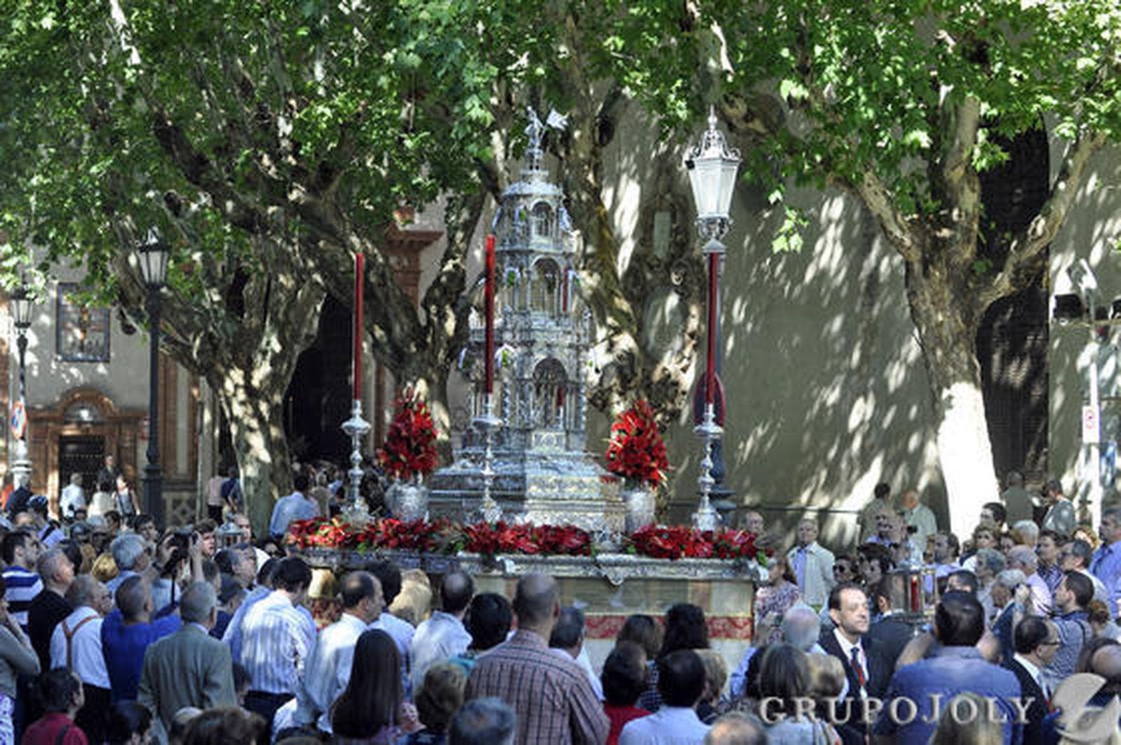 Procesión del Corpus de la Sacramental de la Magdalena.

Foto: Manuel Gómez