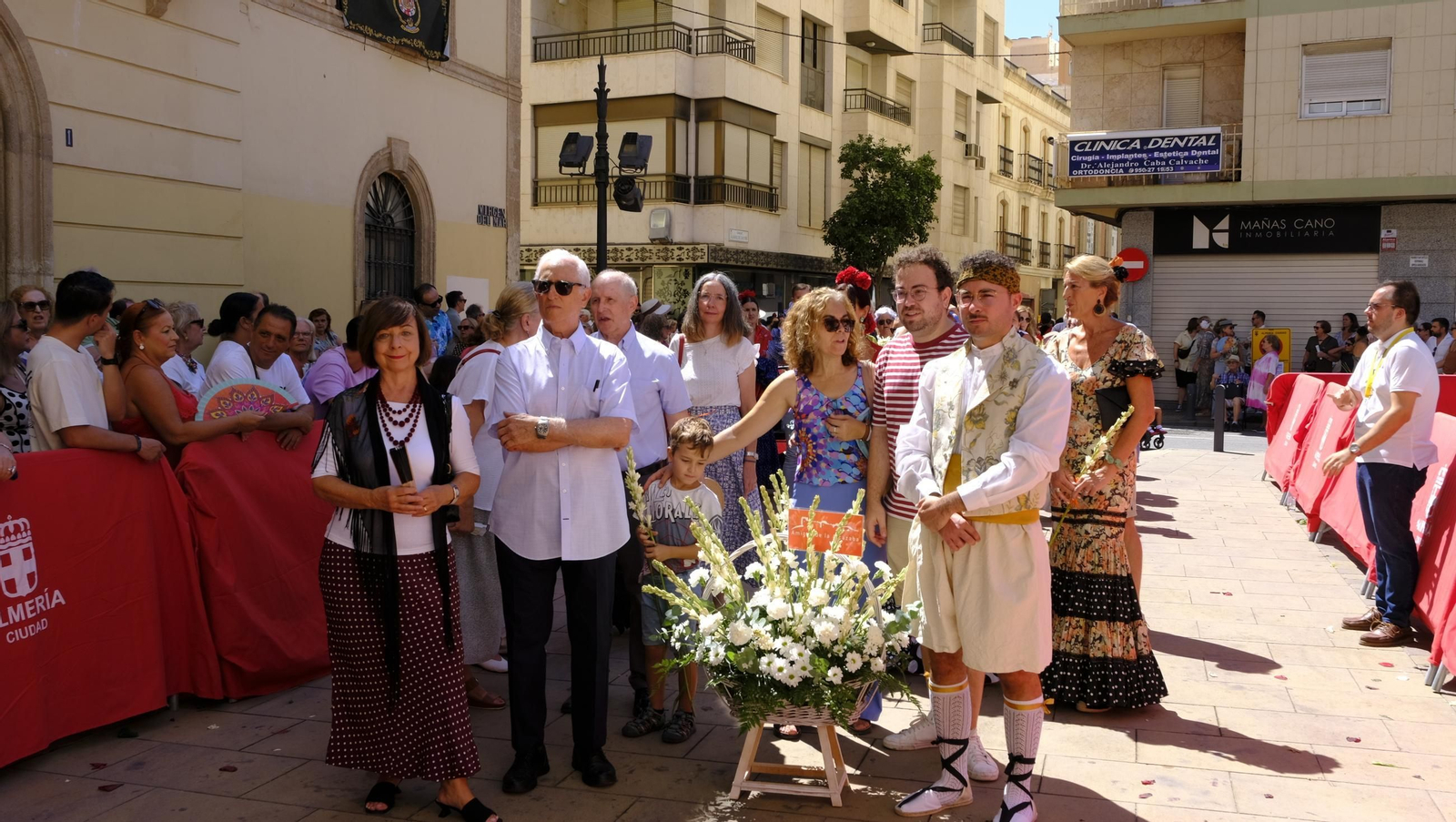 La ofrenda floral a la Virgen del Mar en la Feria de Almería 2025, en imágenes
