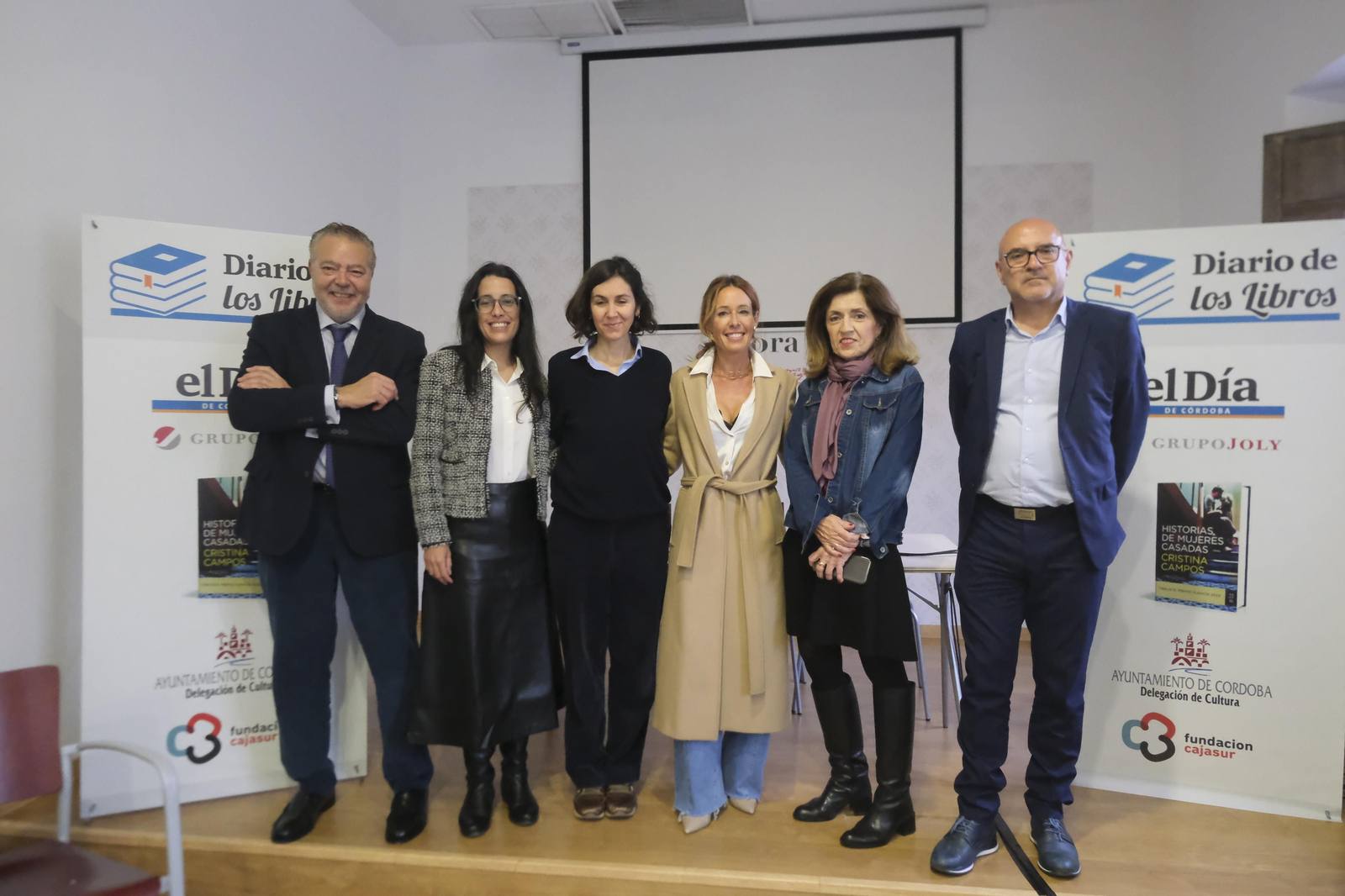 Las imágenes de la presentación de la obra ‘Historias de mujeres casadas’ de Cristina Campos en Córdoba