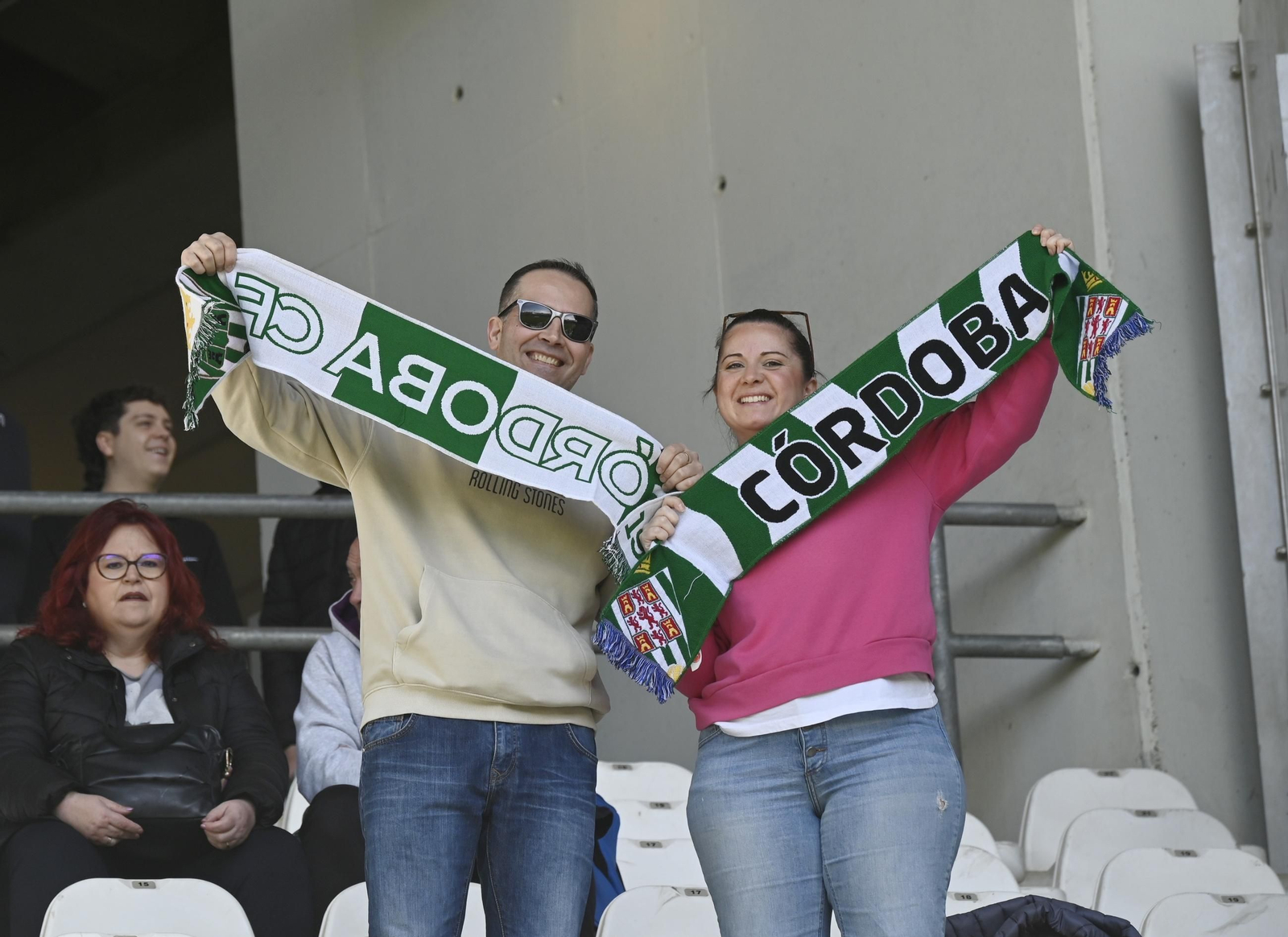 Las mejores fotos del ambiente en El Arcángel para el Córdoba CF - Eibar