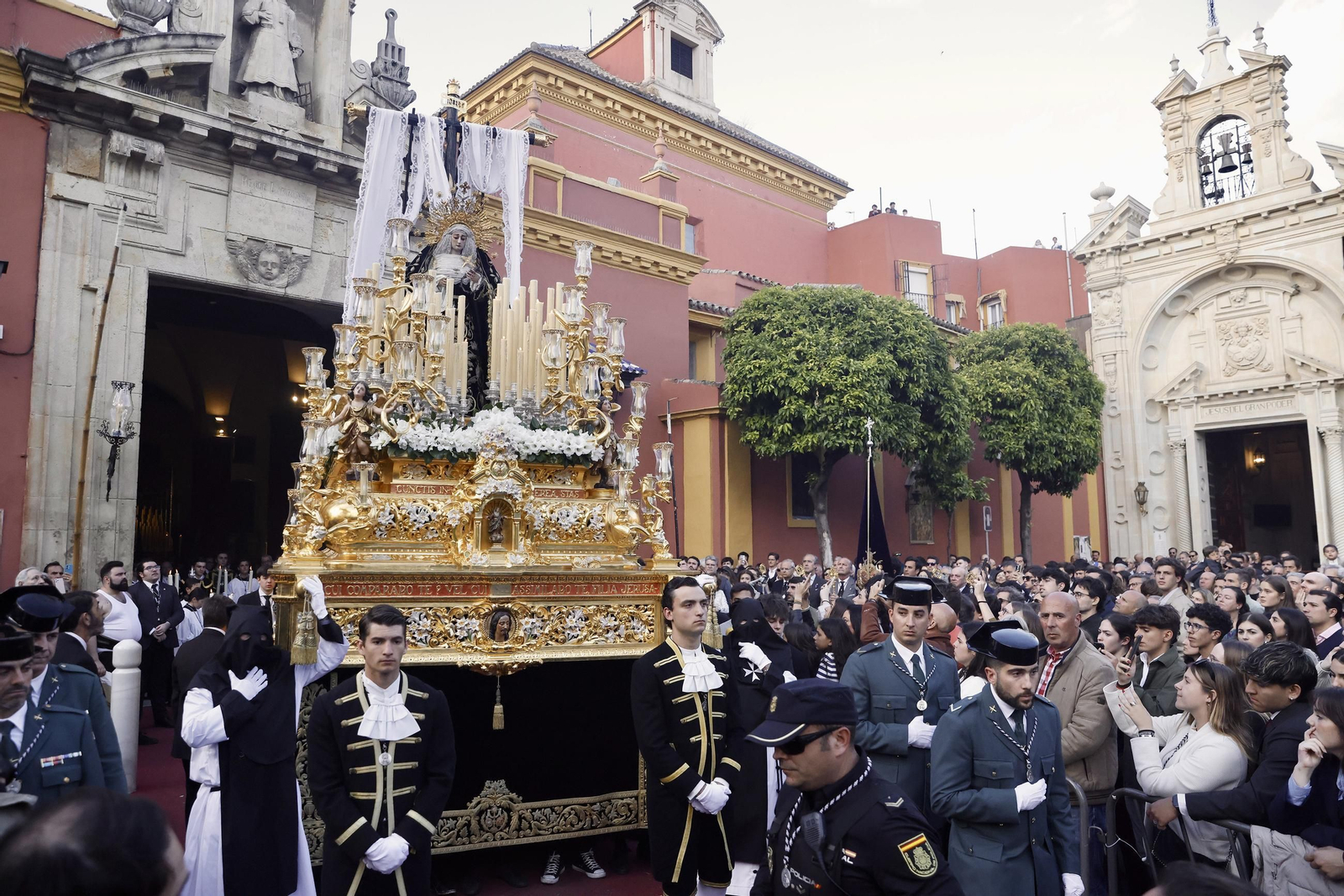 La Hermandad de la Soledad de San Lorenzo en la Semana Santa de Sevilla 2025