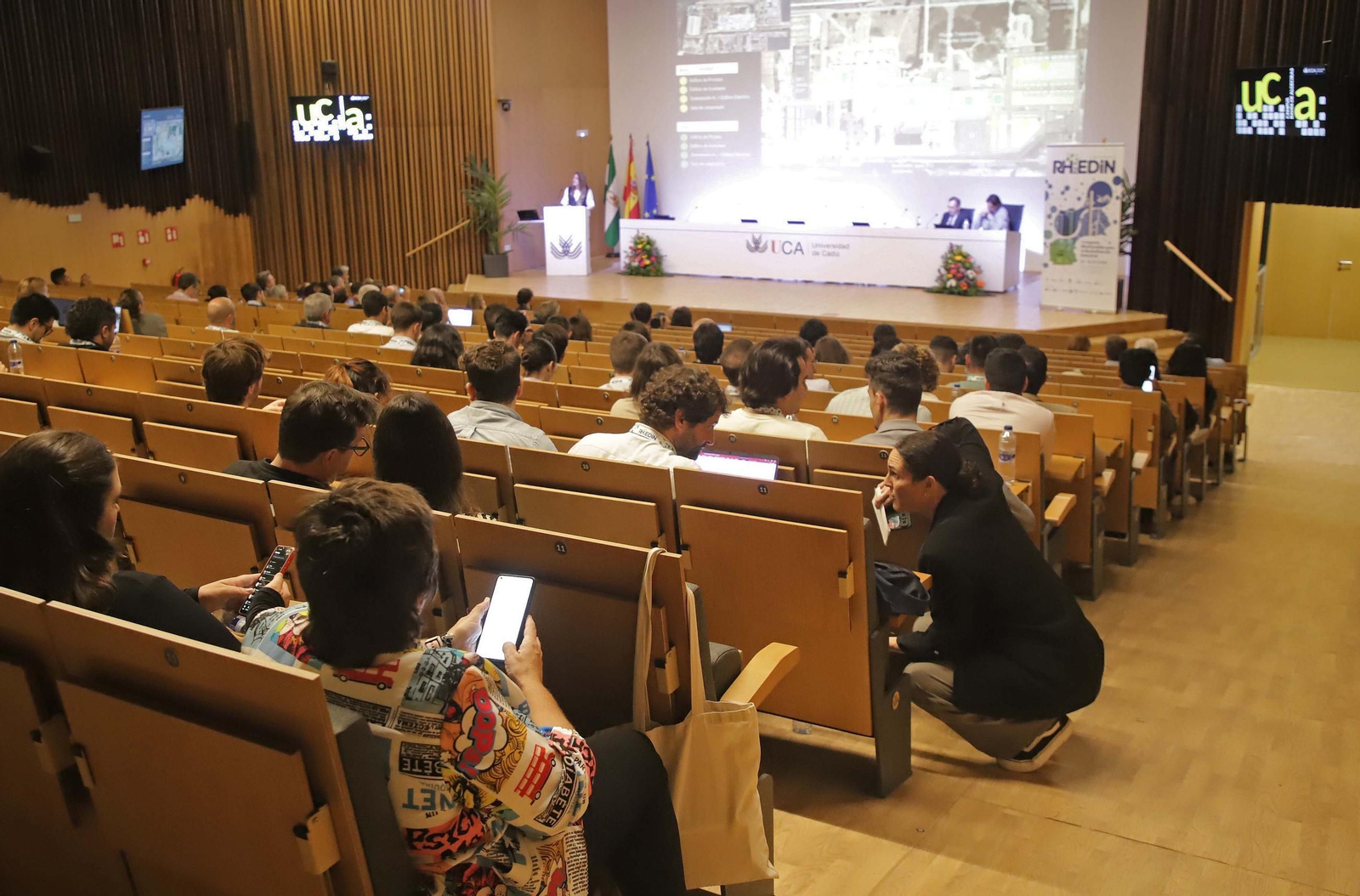 Fotos de la segunda jornada del congreso Rh2edin de energías limpias en la ETSI de Algeciras