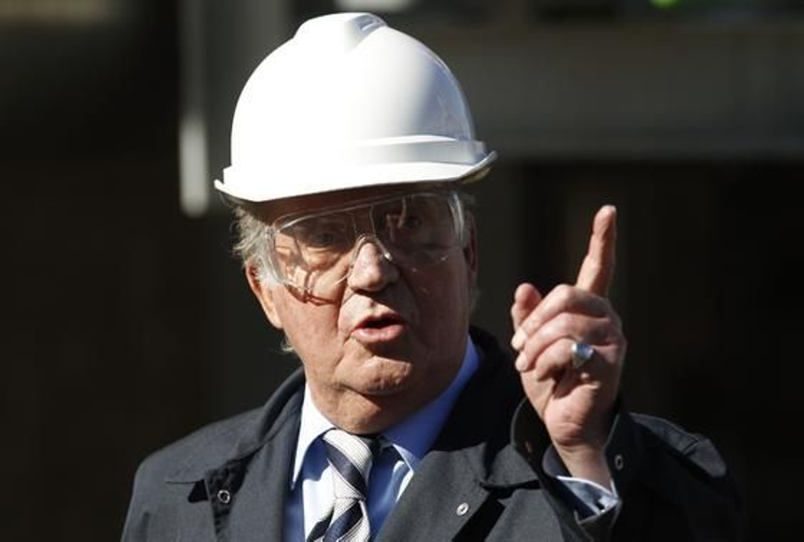 El rey Juan Carlos inaugura la ampliación de la refinería de Cepsa La Rábida. / Reuters