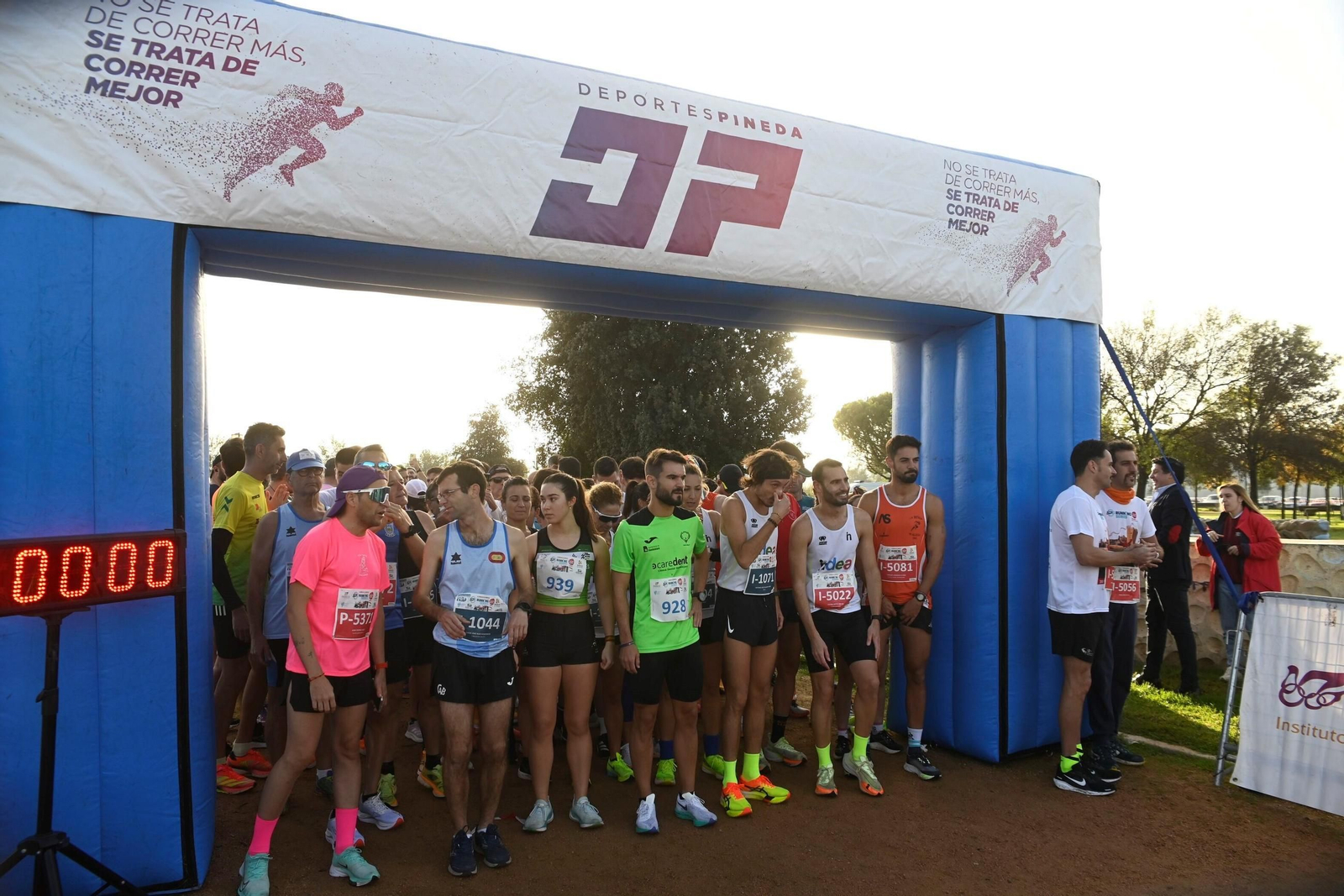 Las mejores fotos de la singular Carrera AJE Córdoba