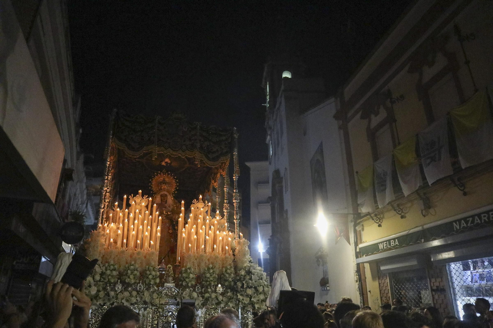Las mejores imágenes de la procesión de la Amargura Coronada
