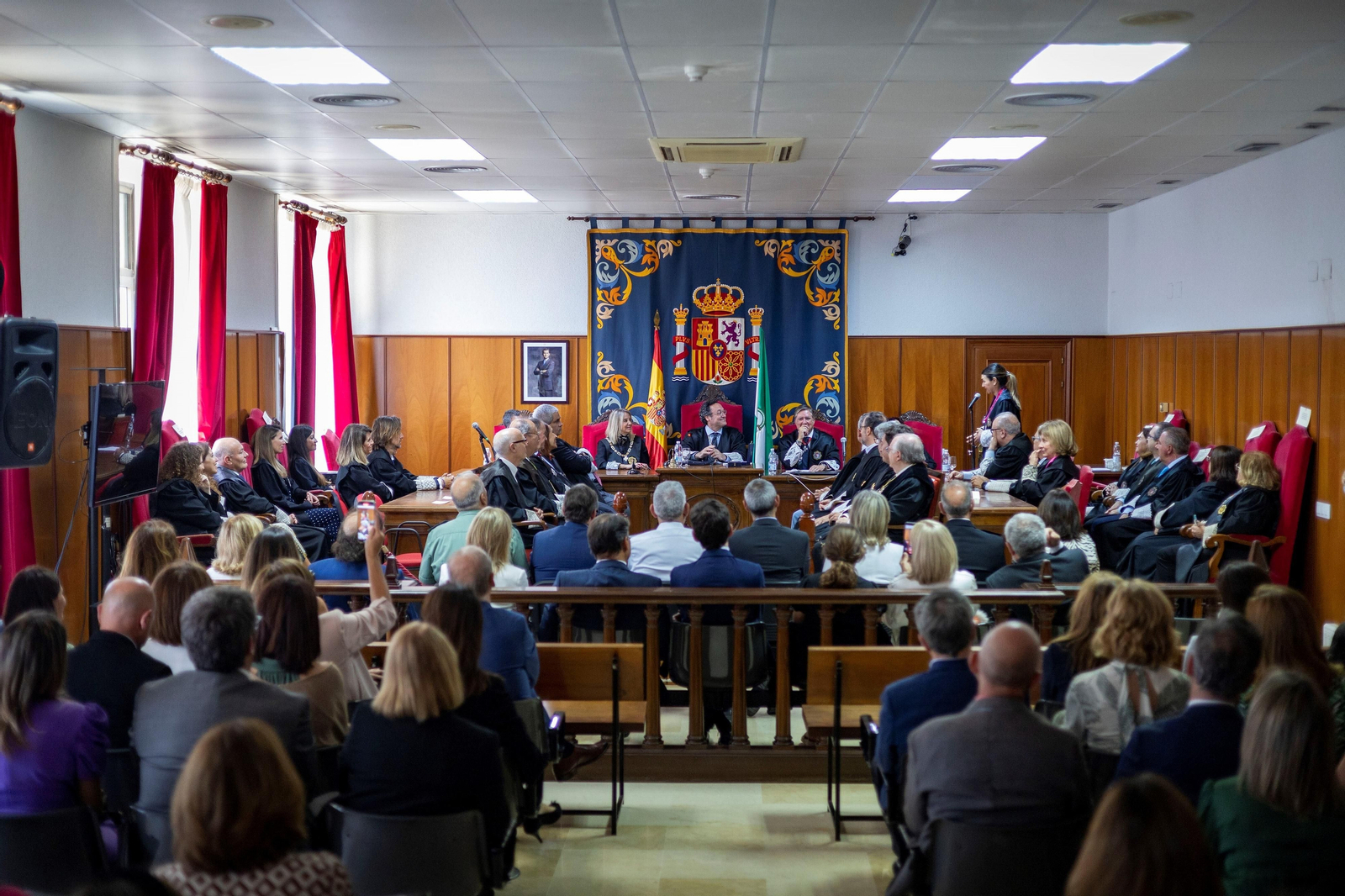 Imposición de la Cruz de la Orden de San Raimundo de Peñafort a Lorena Montero