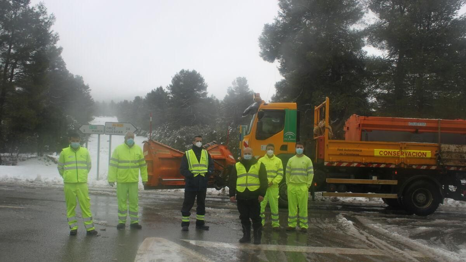 Maquinaria y operarios de la Junta en la zona norte de la provincia durante la borrasca.