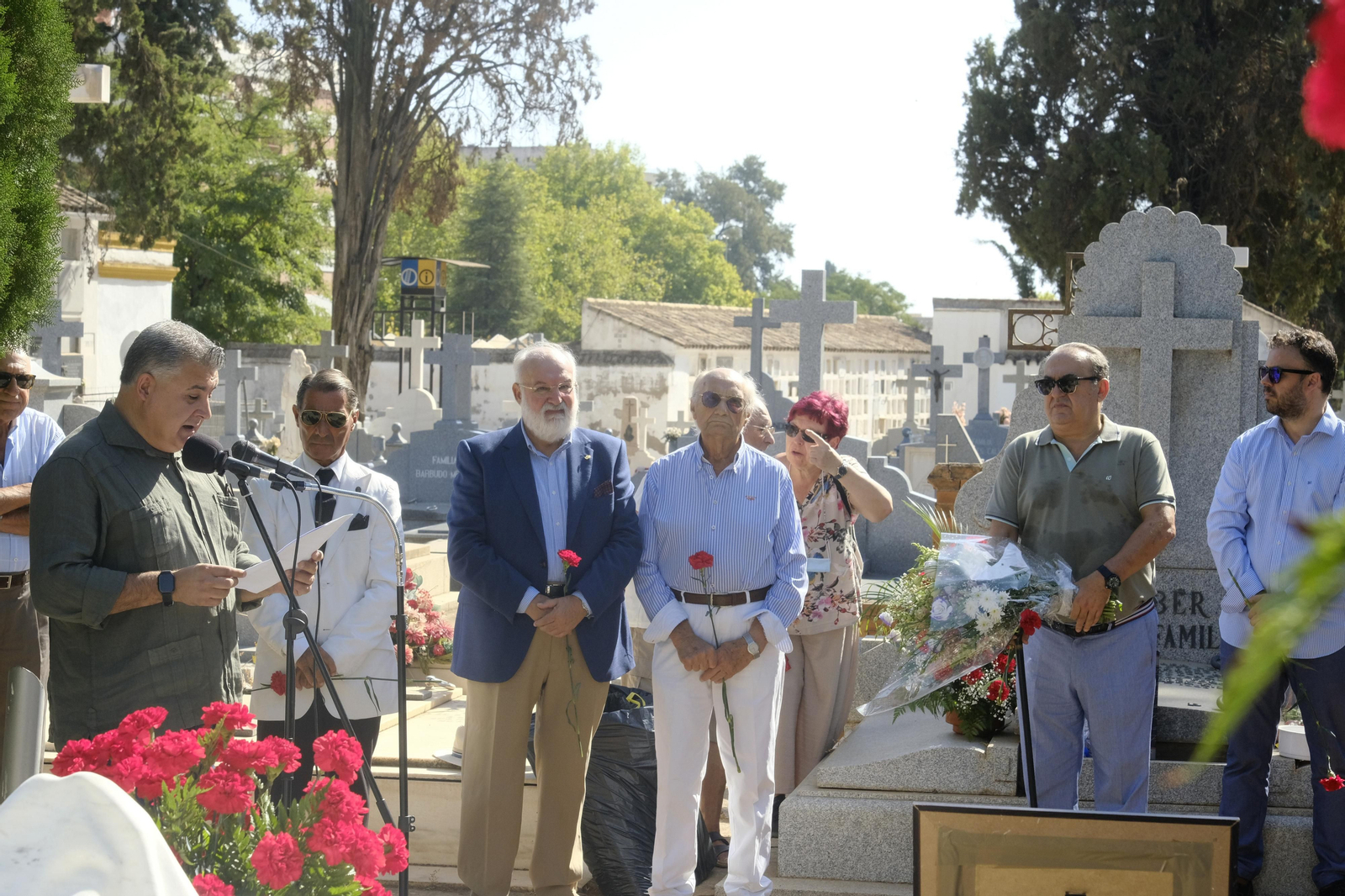 Córdoba recuerda a Manolete en el 75 aniversario de su muerte, en imágenes