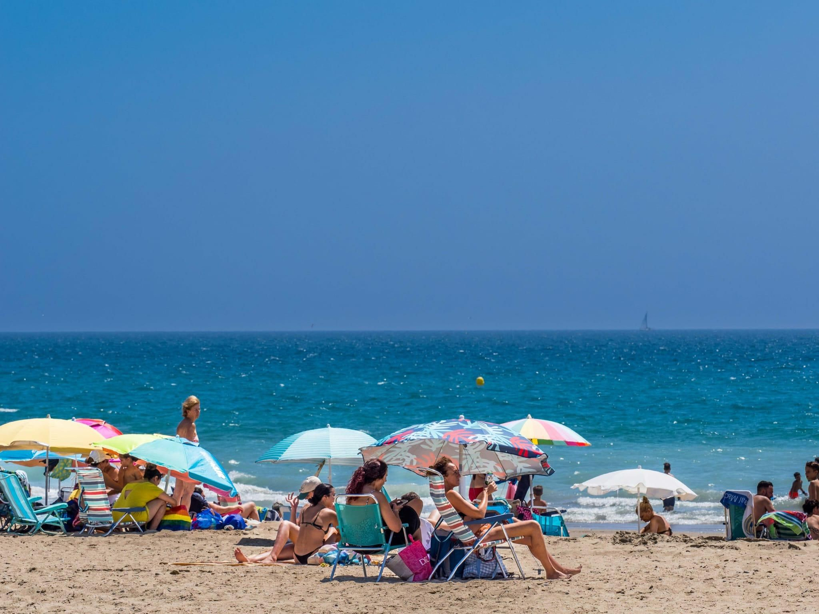 La playa de Camposoto, este fin de semana tras la terminación de los trabajos para el aporte de arena, en San Fernando La playa de Camposoto, este fin de semana tras la terminación de los trabajos para el aporte de arena, en San Fernando