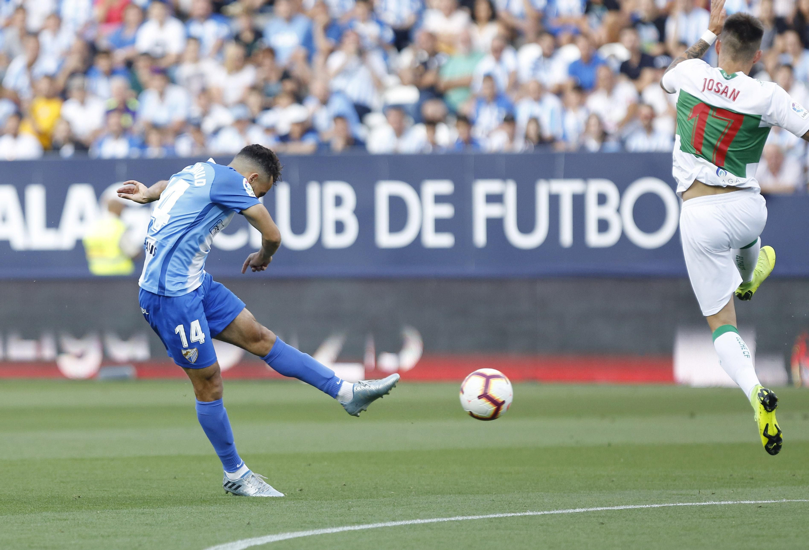 Boulahroud golpea en el último partido contra el Elche.